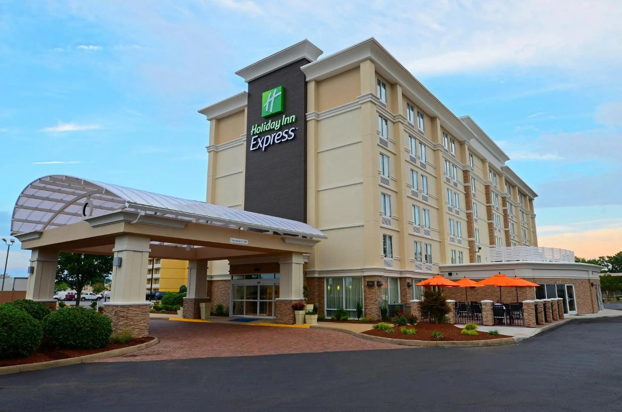 Property building in Holiday Inn Express Hotels- Hampton by IHG