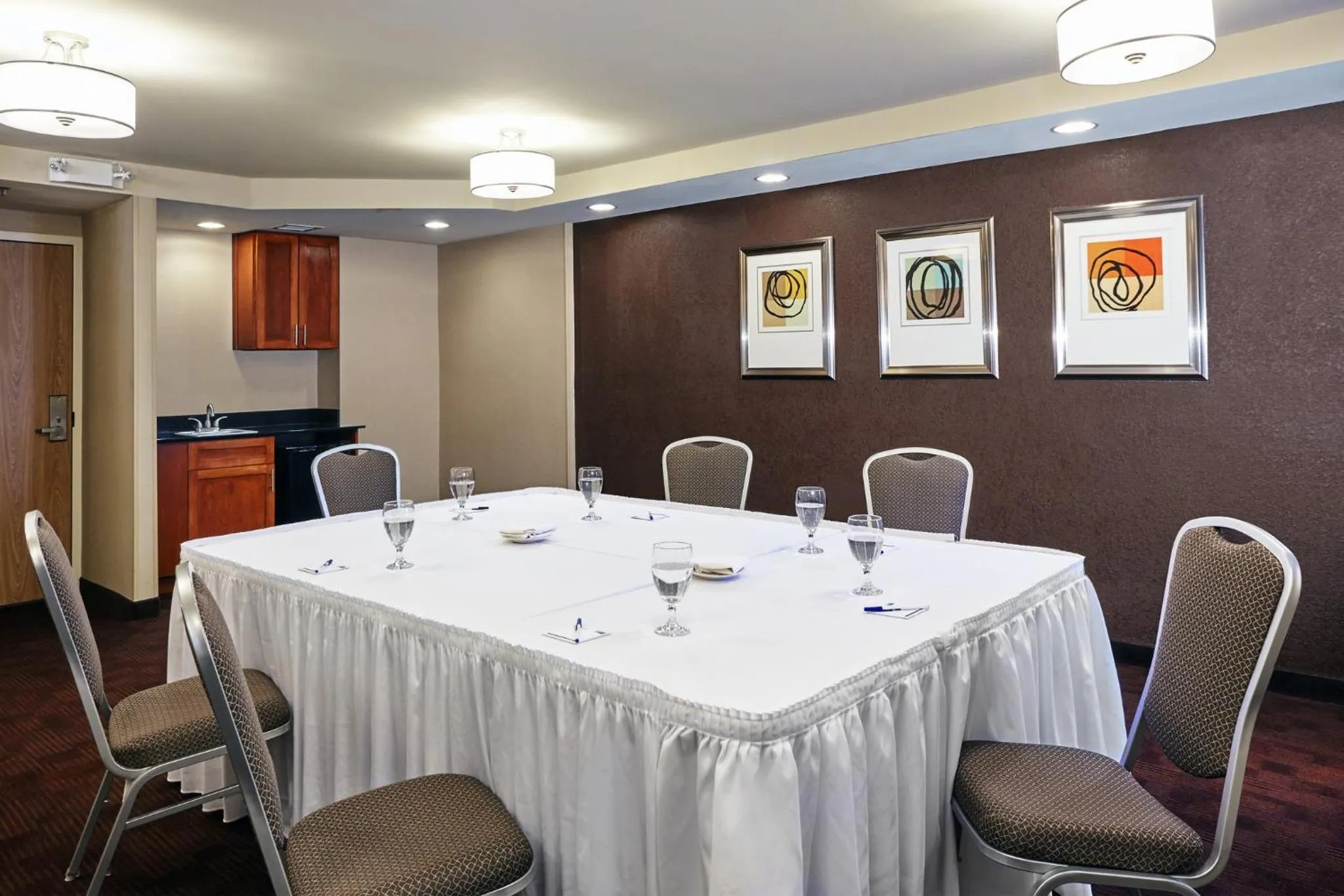 Meeting/conference room in Holiday Inn Express Hotels- Hampton by IHG
