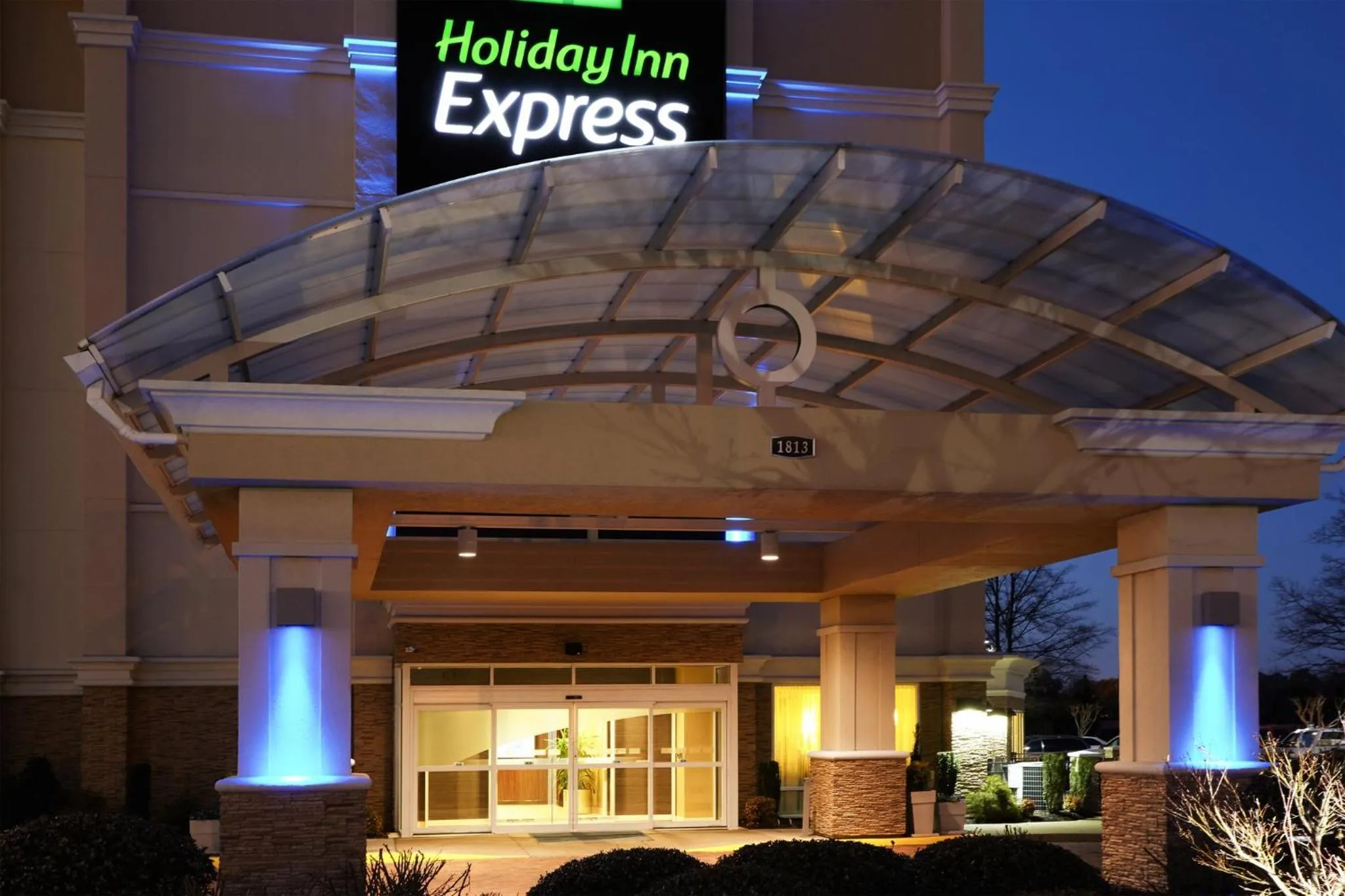 Property building in Holiday Inn Express Hotels- Hampton by IHG