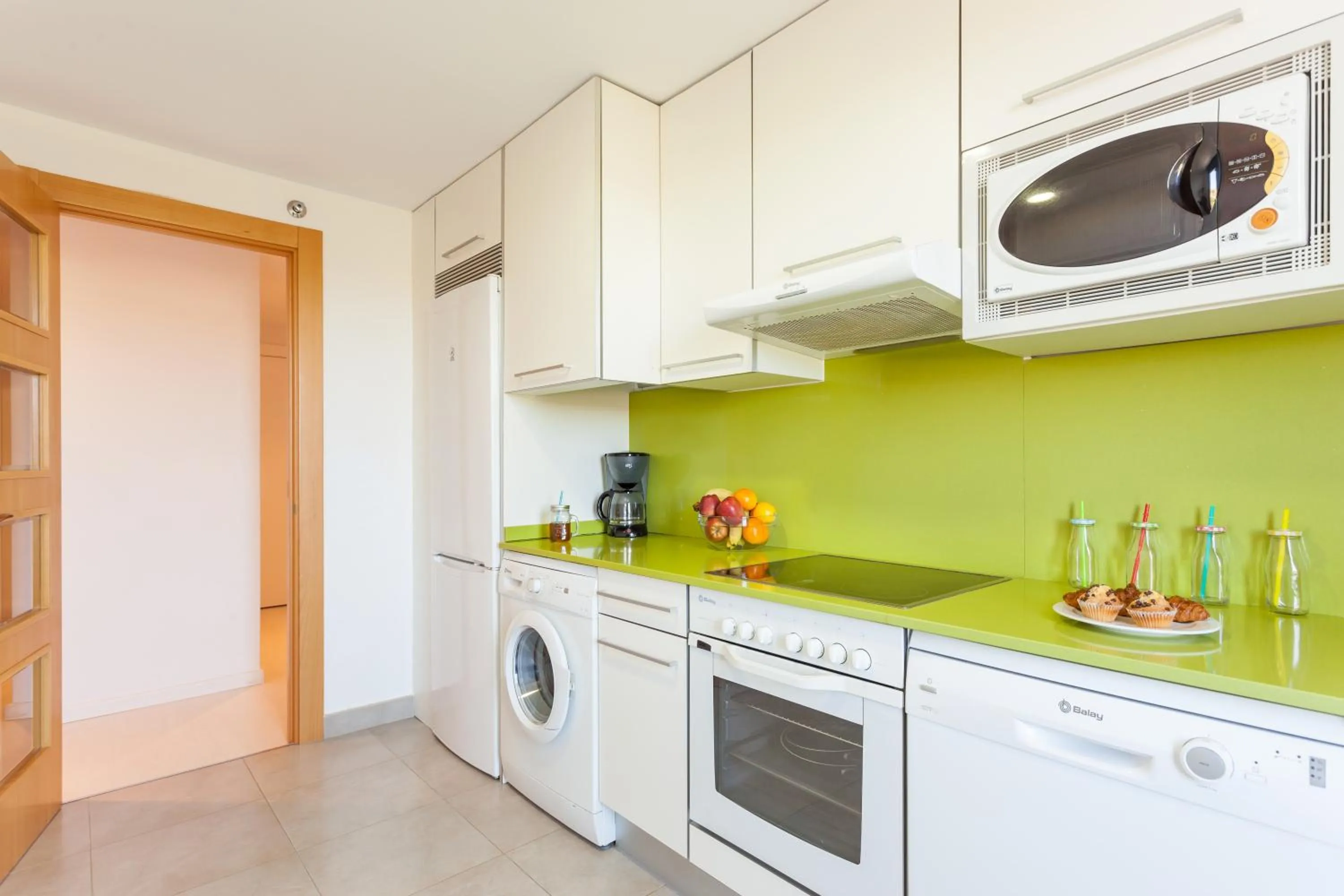 Kitchen or kitchenette in Torredembarra apartamento