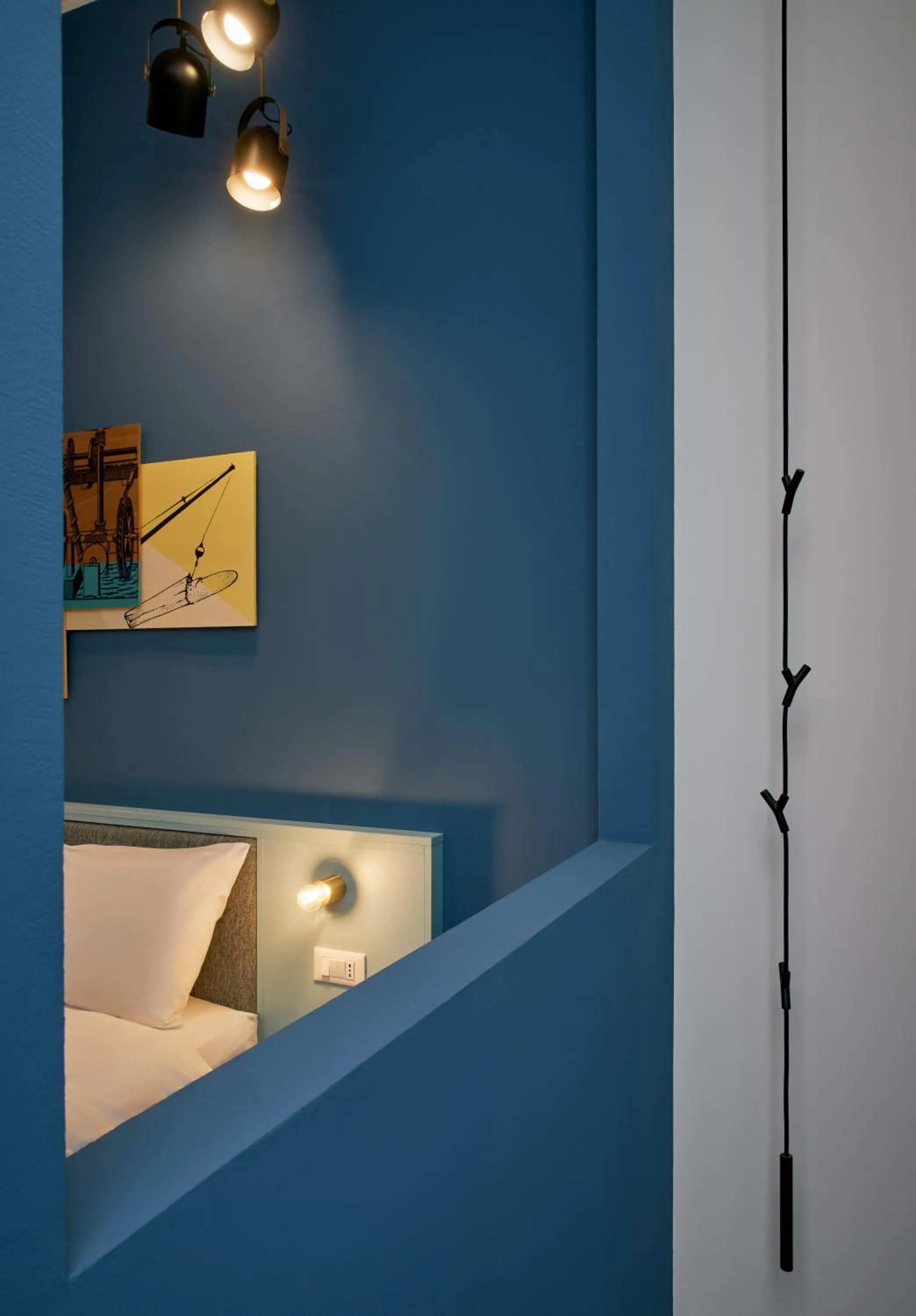 Bedroom, Bed in URBANAUTS STUDIOS Minelli