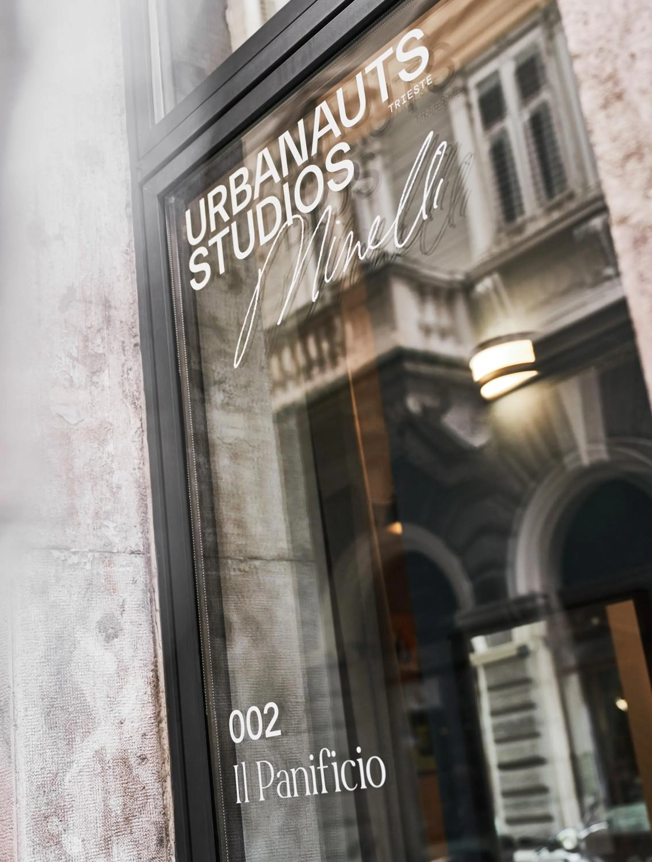 Logo/Certificate/Sign in URBANAUTS STUDIOS Minelli