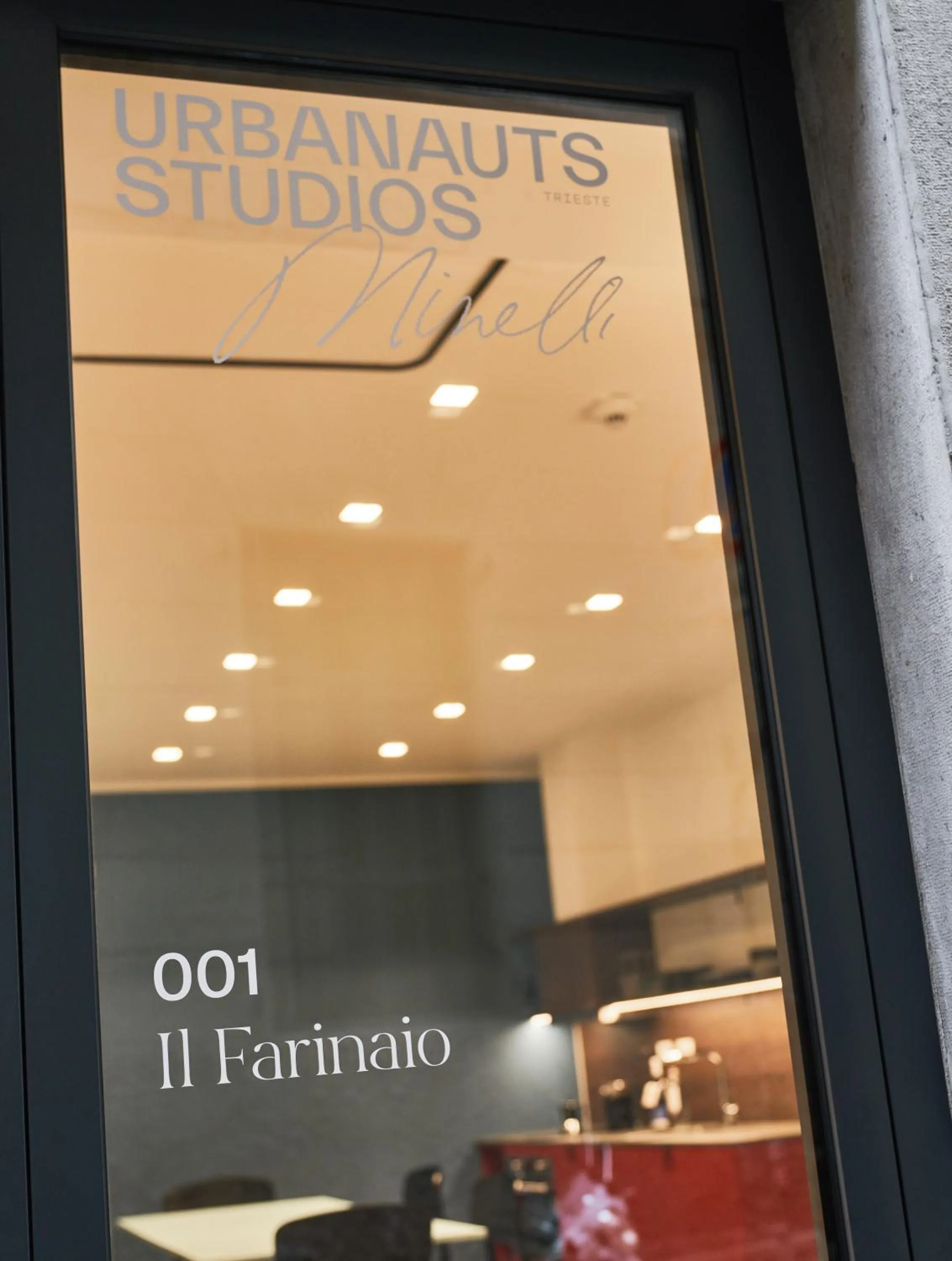 Facade/entrance in URBANAUTS STUDIOS Minelli