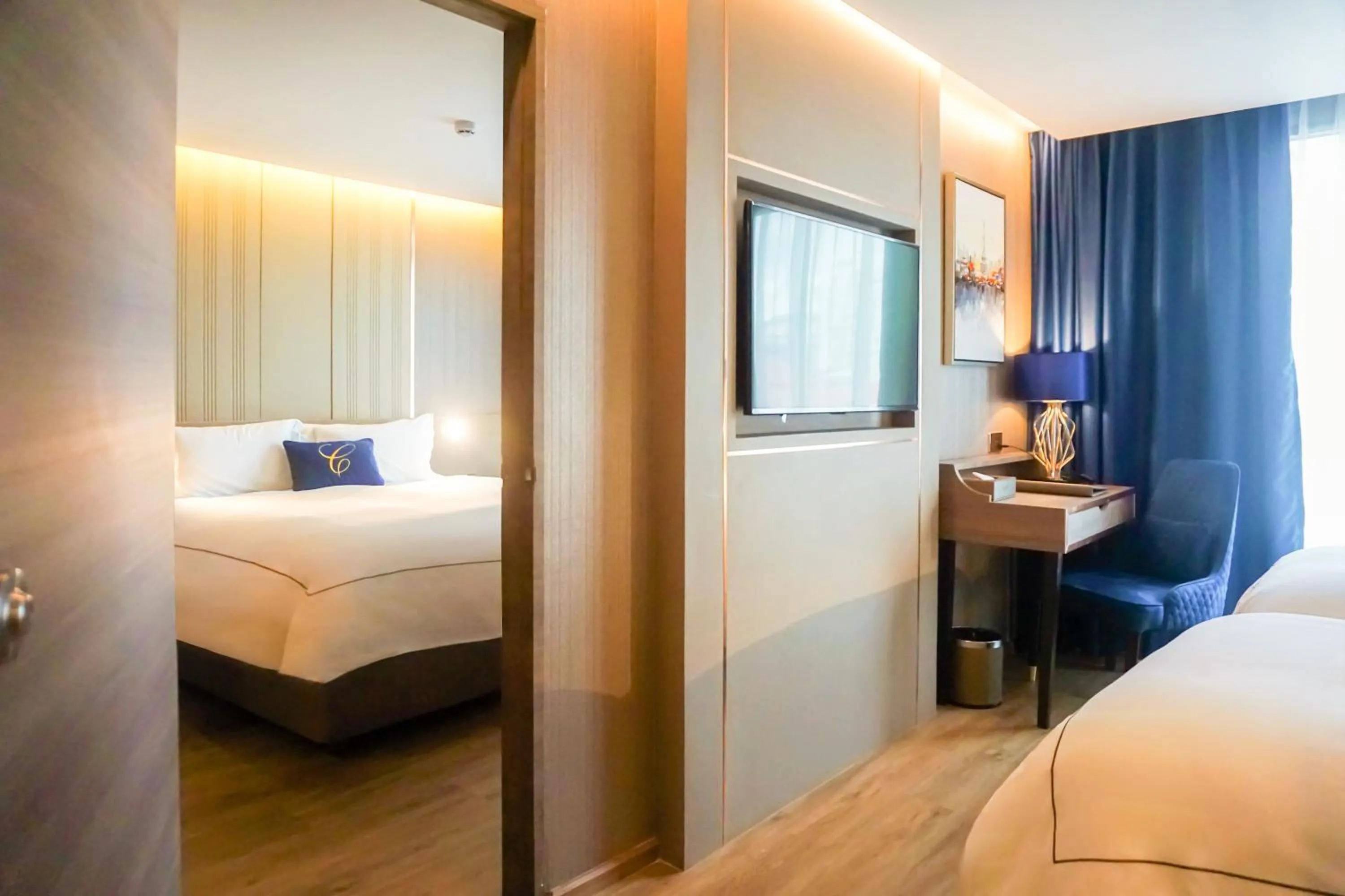 Communal lounge/ TV room, Bed in GLOW Sukhumvit 5