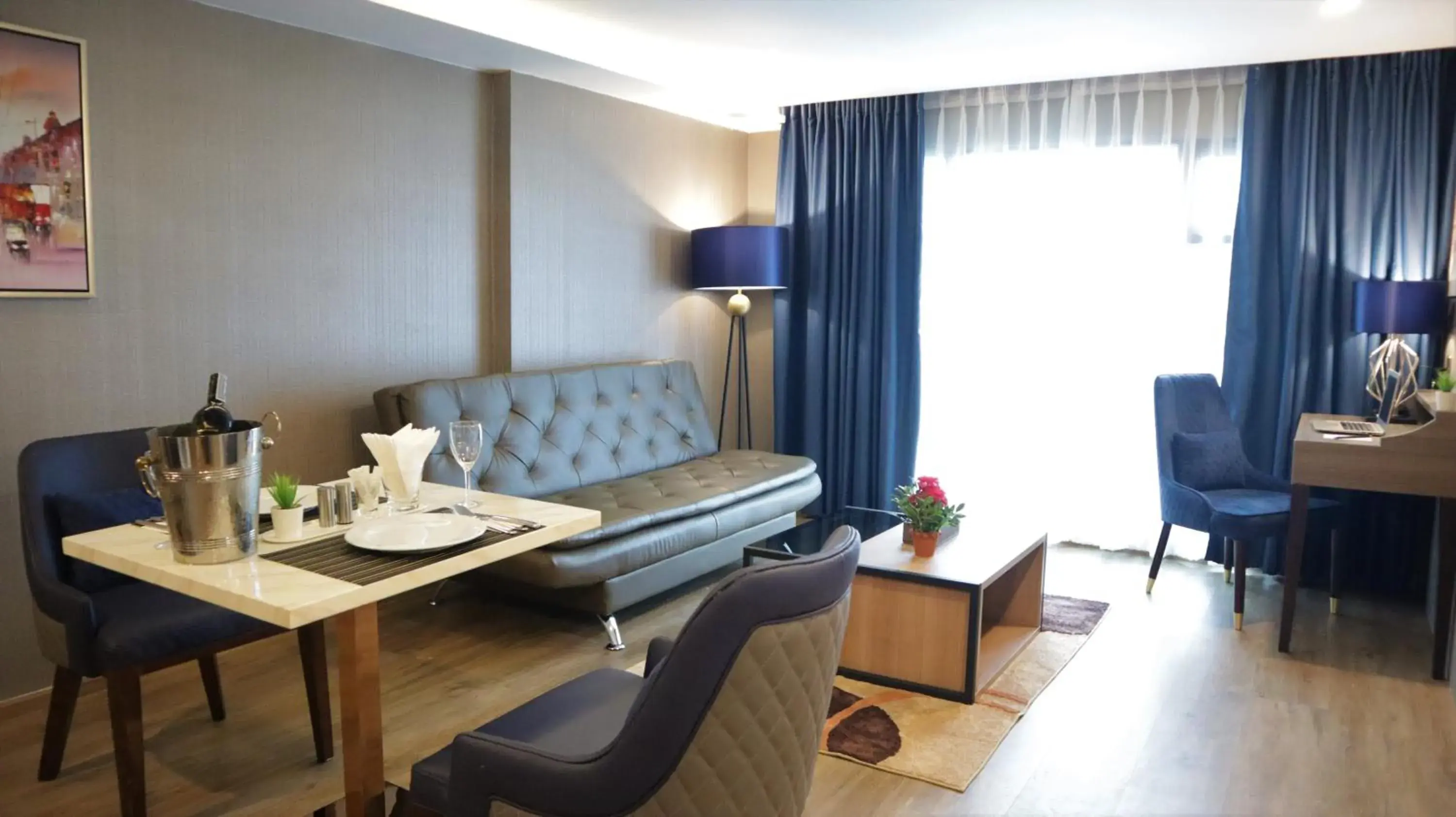 Centropolis Suite in GLOW Sukhumvit 5 Centropolis Suite in GLOW Sukhumvit 5