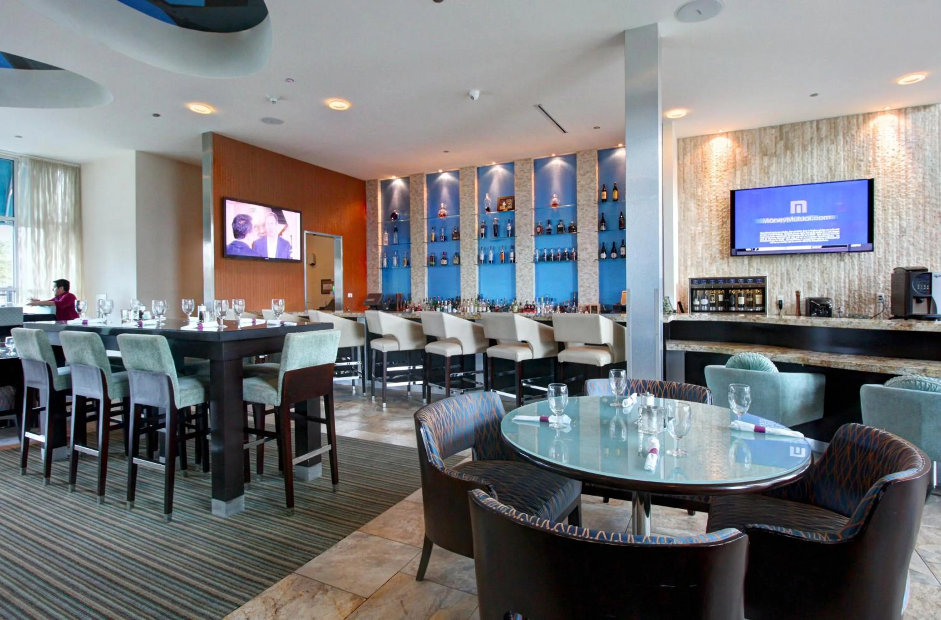 Restaurant/places to eat in Hotel Indigo Waco by IHG