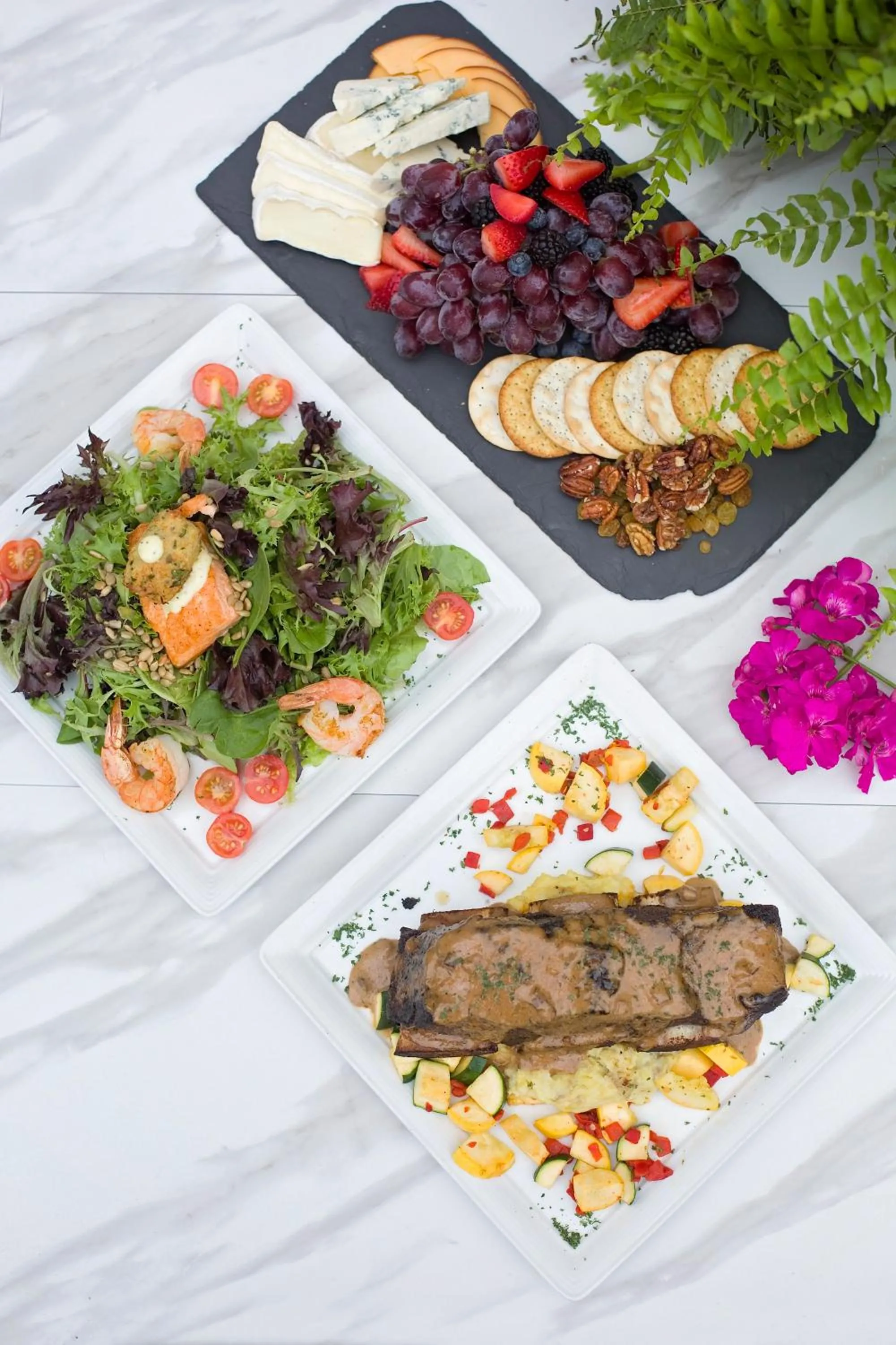 Restaurant/places to eat in Hotel Indigo Waco by IHG