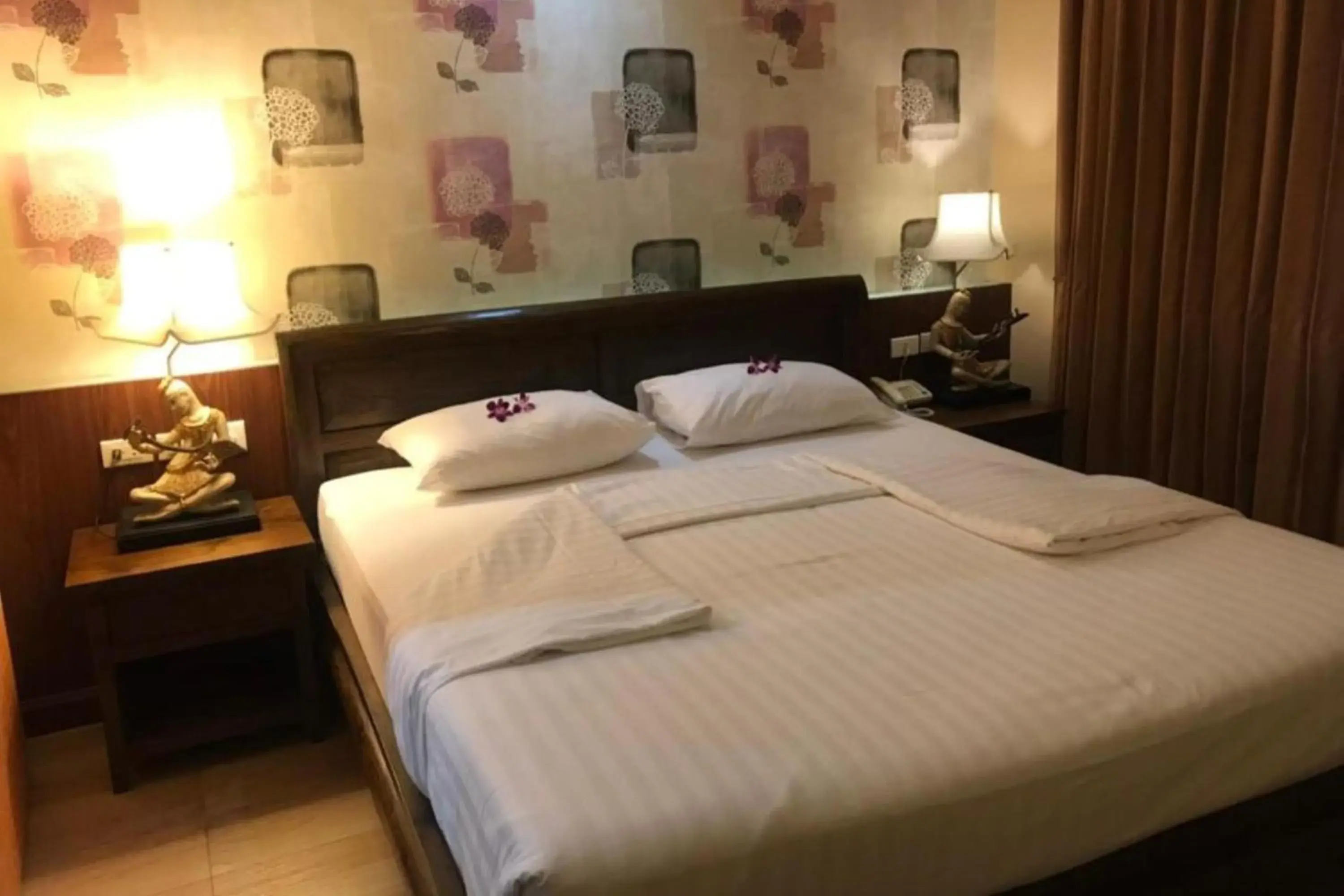 Suite with Pool View in The LD Pattaya Hotel Suite with Pool View in The LD Pattaya Hotel