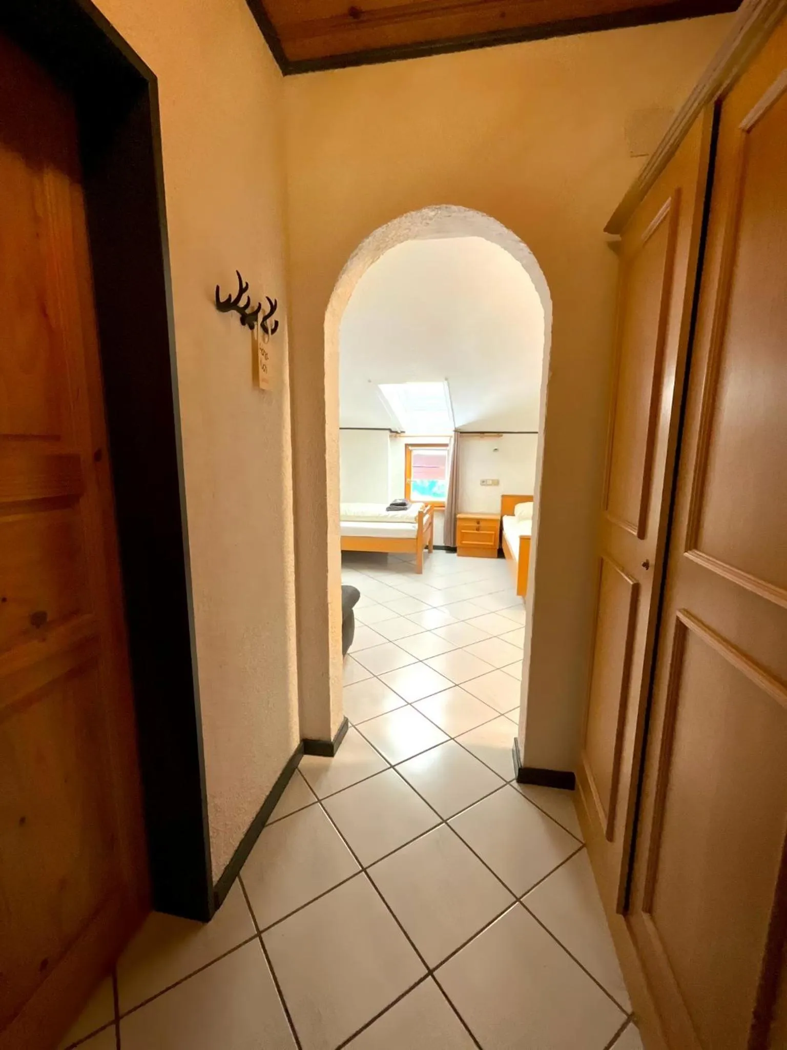 wardrobe in Hotel Wildrose