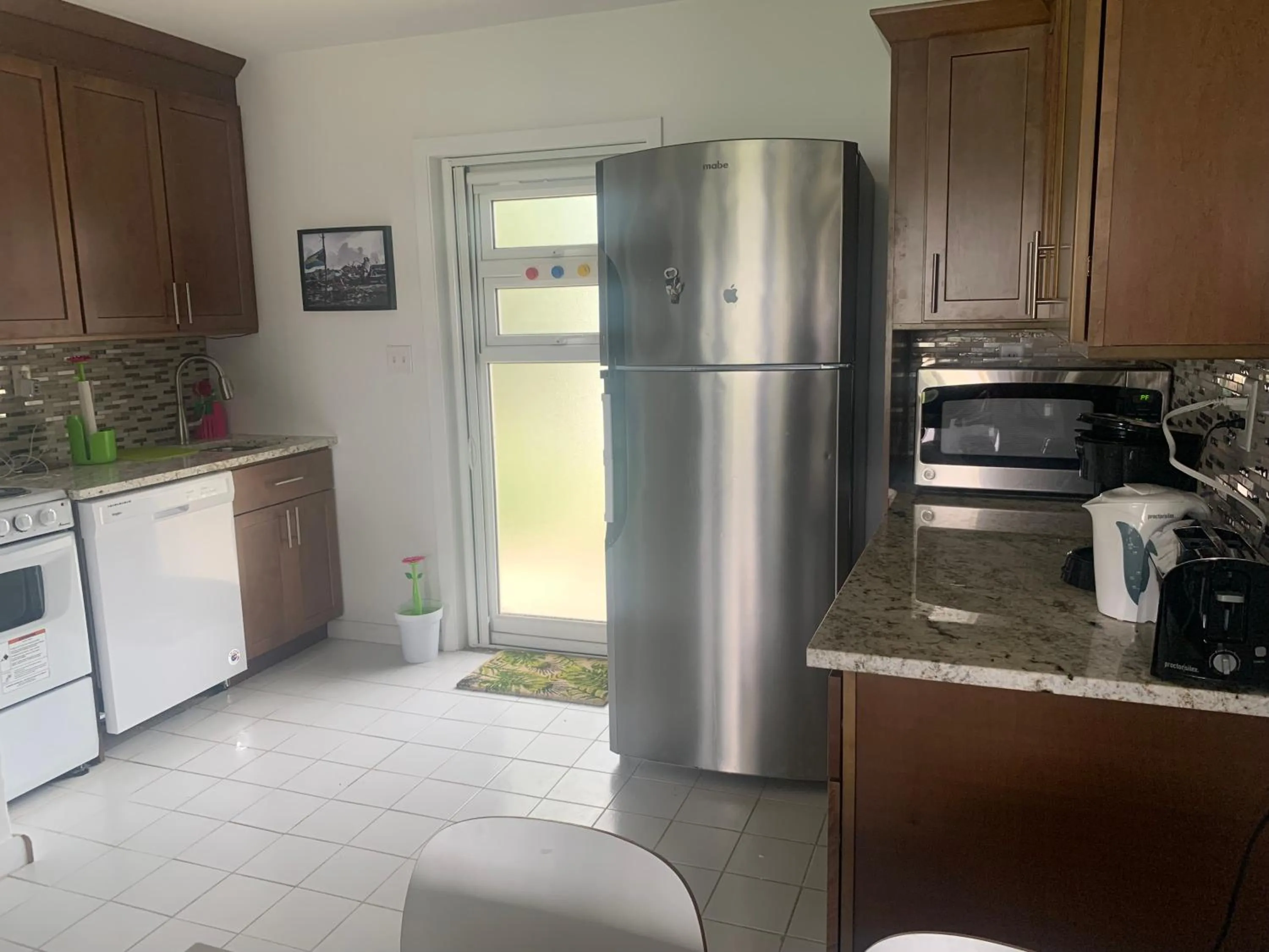 Coffee/tea facilities in Obera Beach #105