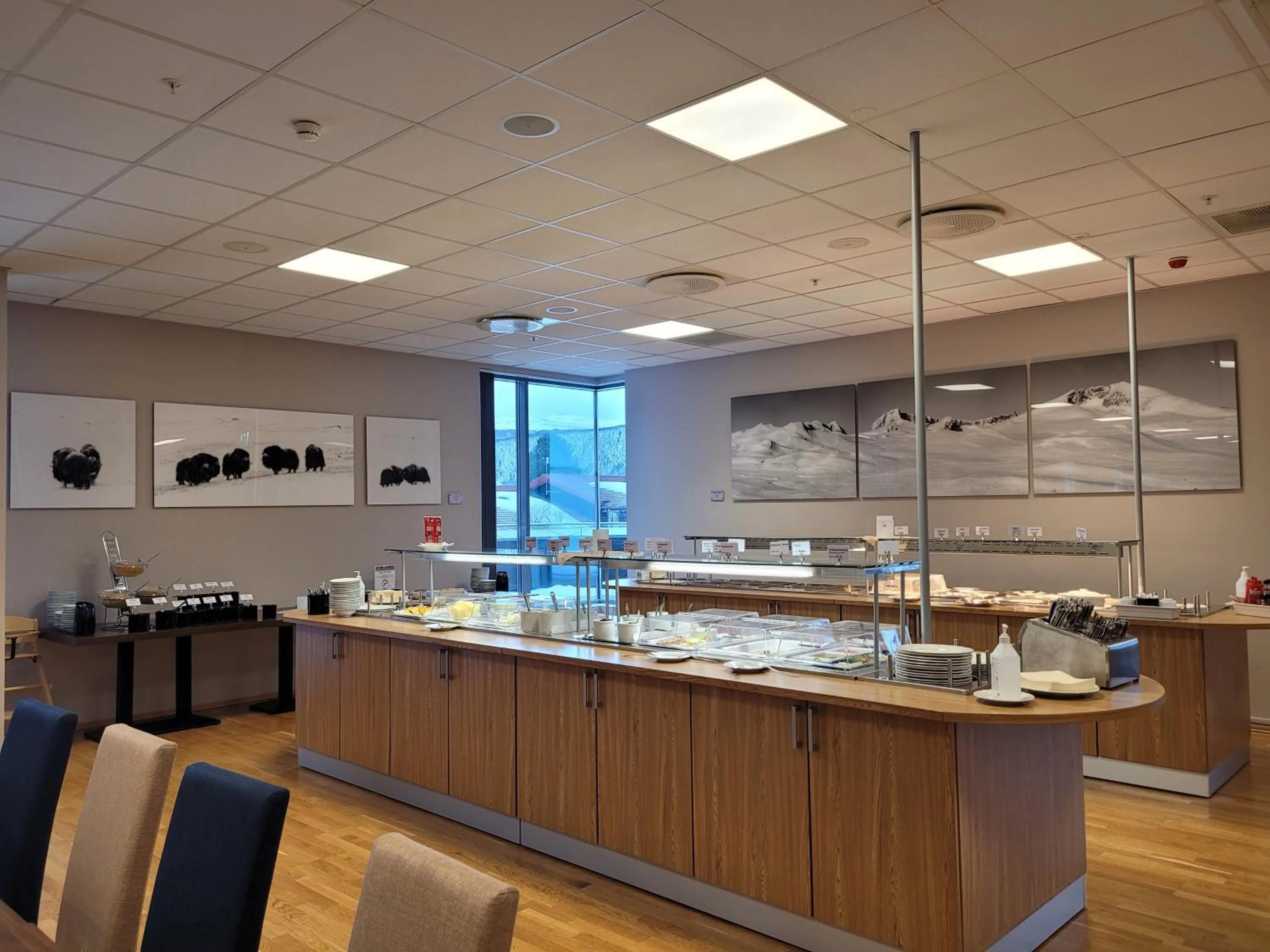 Breakfast in Dombåstun Motel