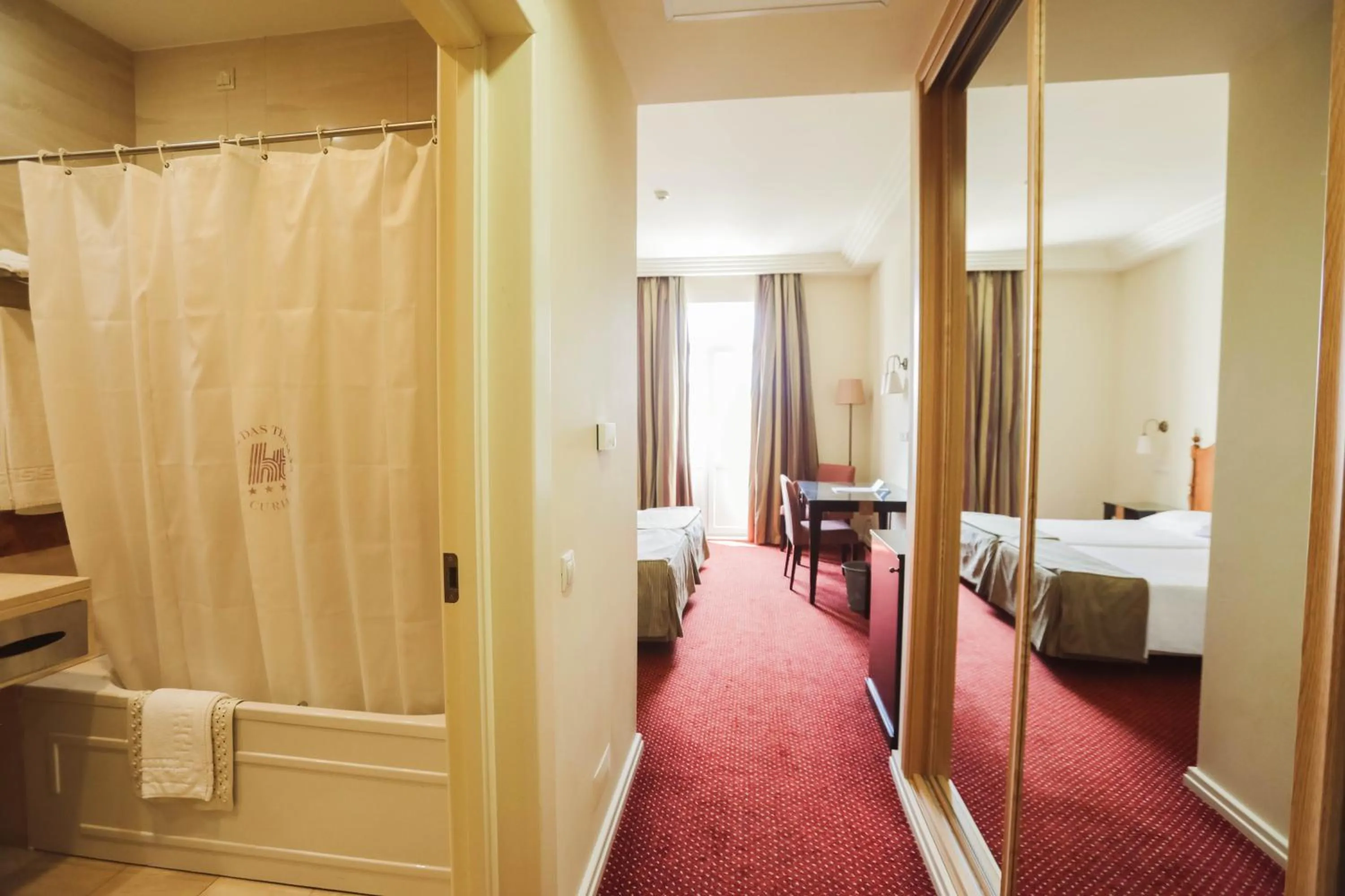 Property building, Bed in Hotel Termas da Curia