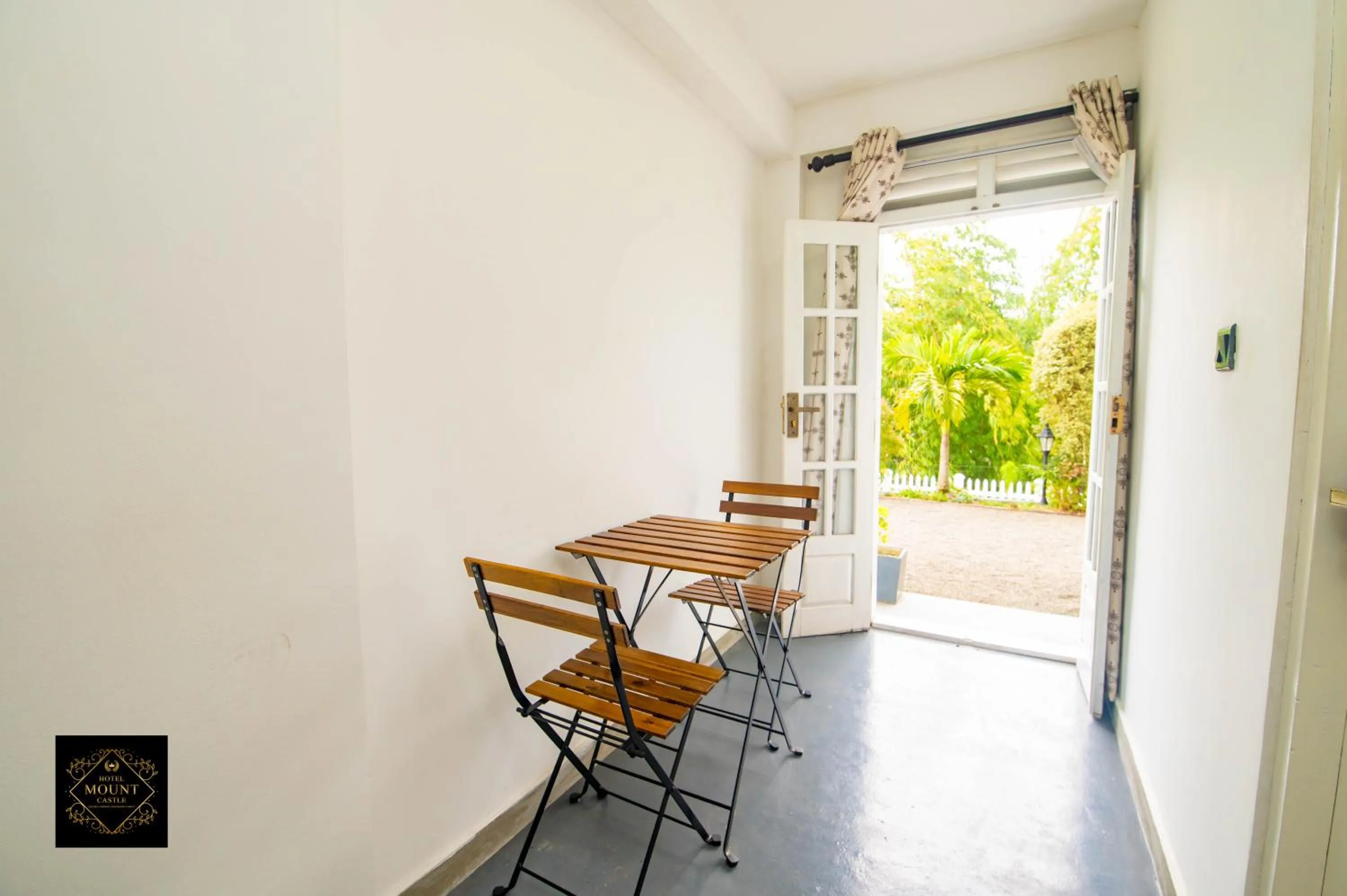 Garden in Hotel Mount Castle