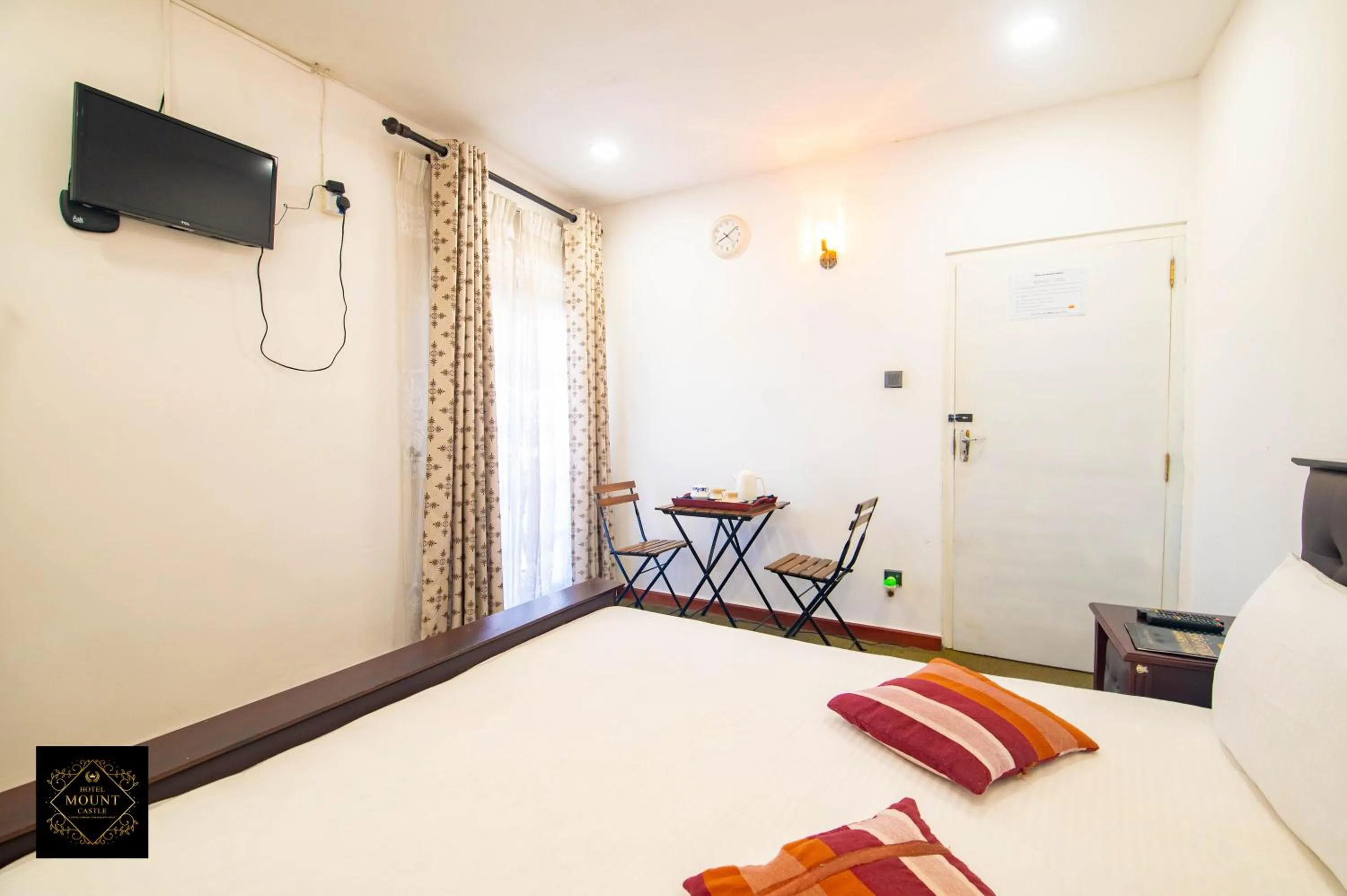 Bed in Hotel Mount Castle