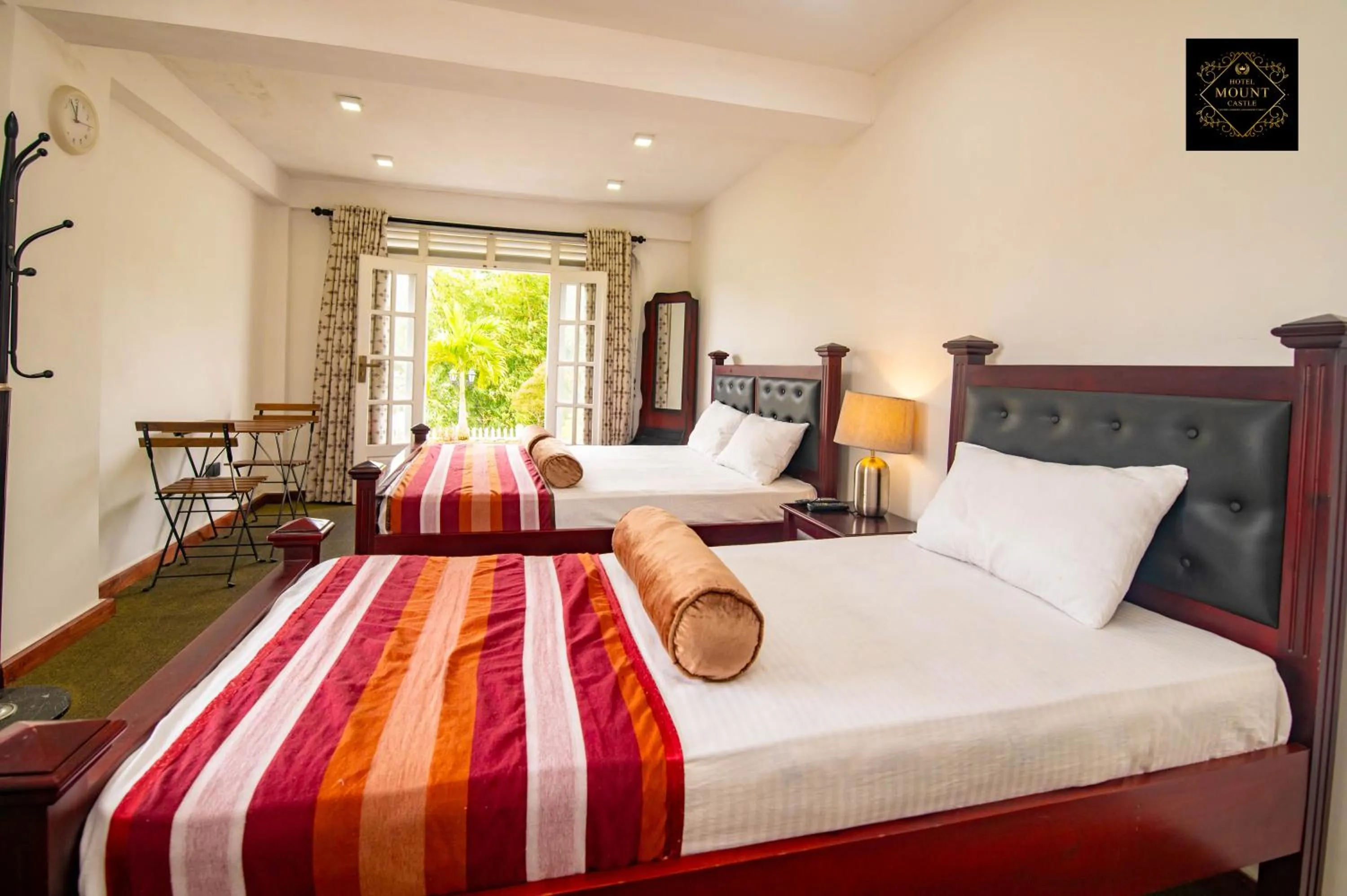 Bed in Hotel Mount Castle