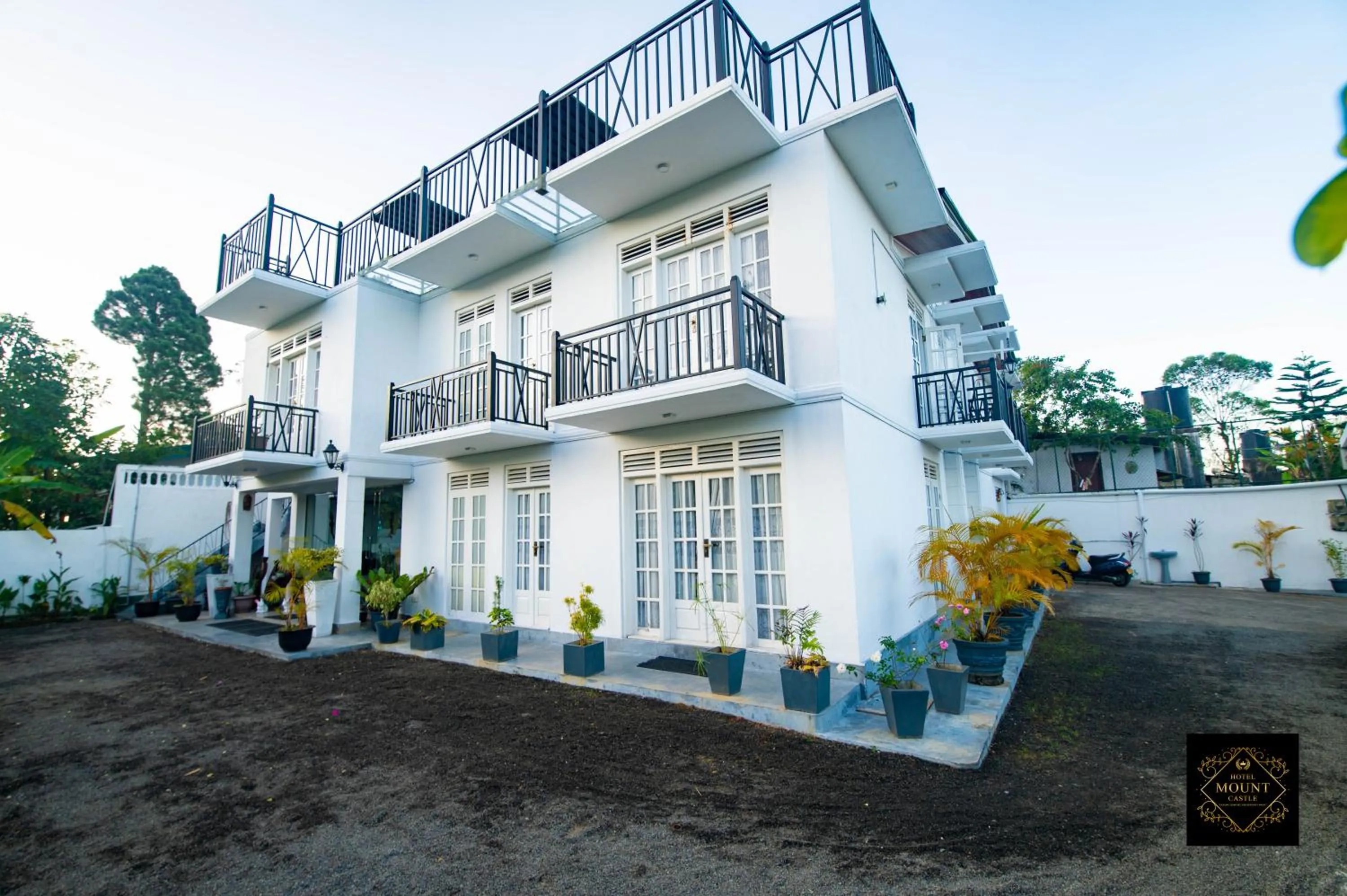 Property building in Hotel Mount Castle