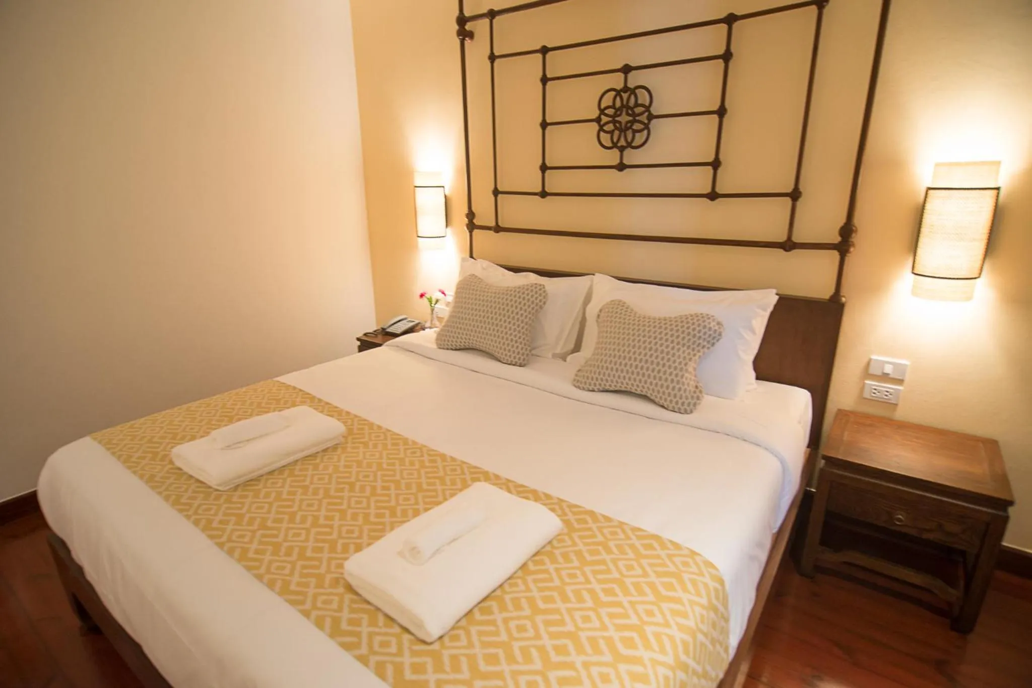 Bed in WOO Gallery & Boutique hotel