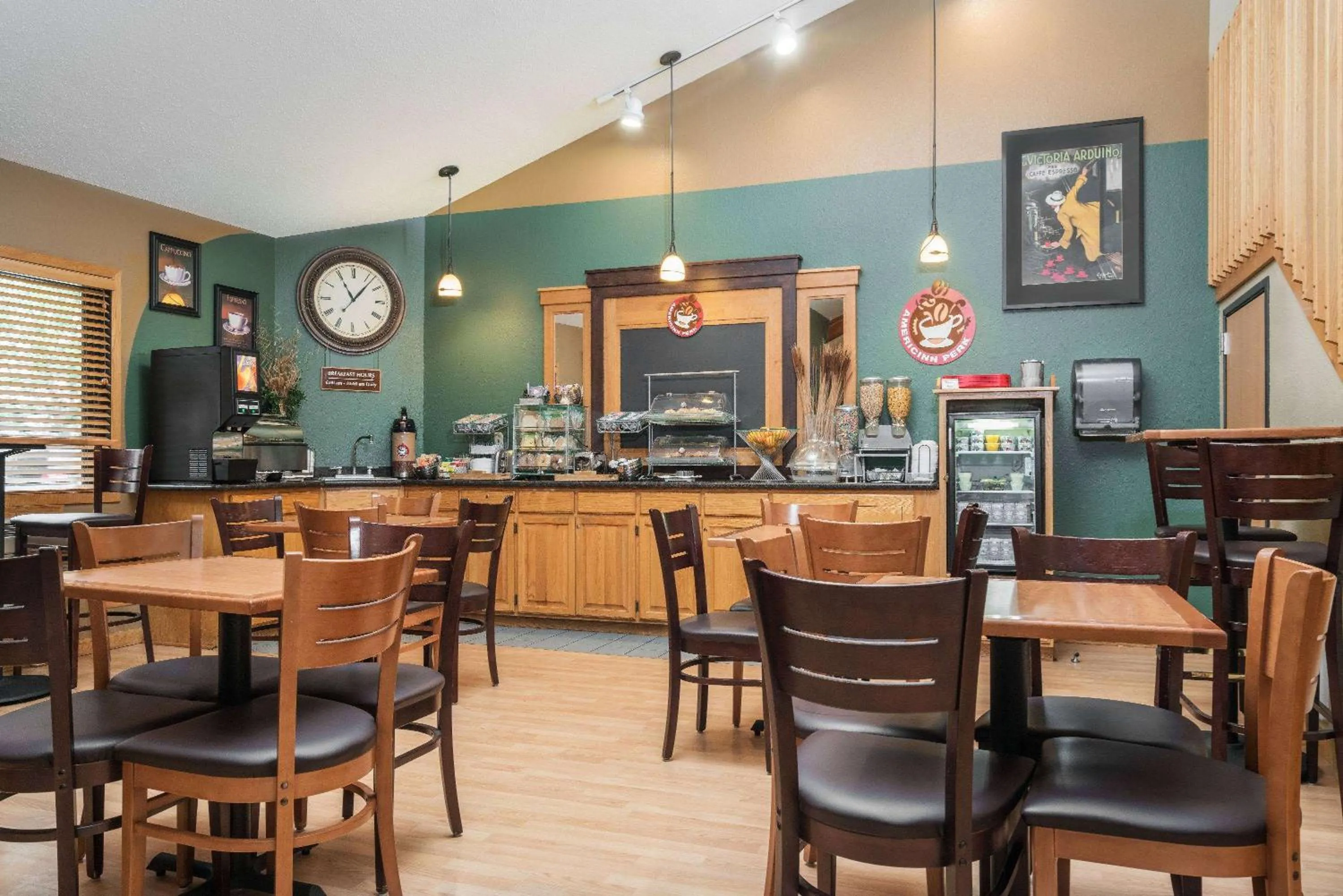 Restaurant/places to eat in AmericInn by Wyndham Detroit Lakes