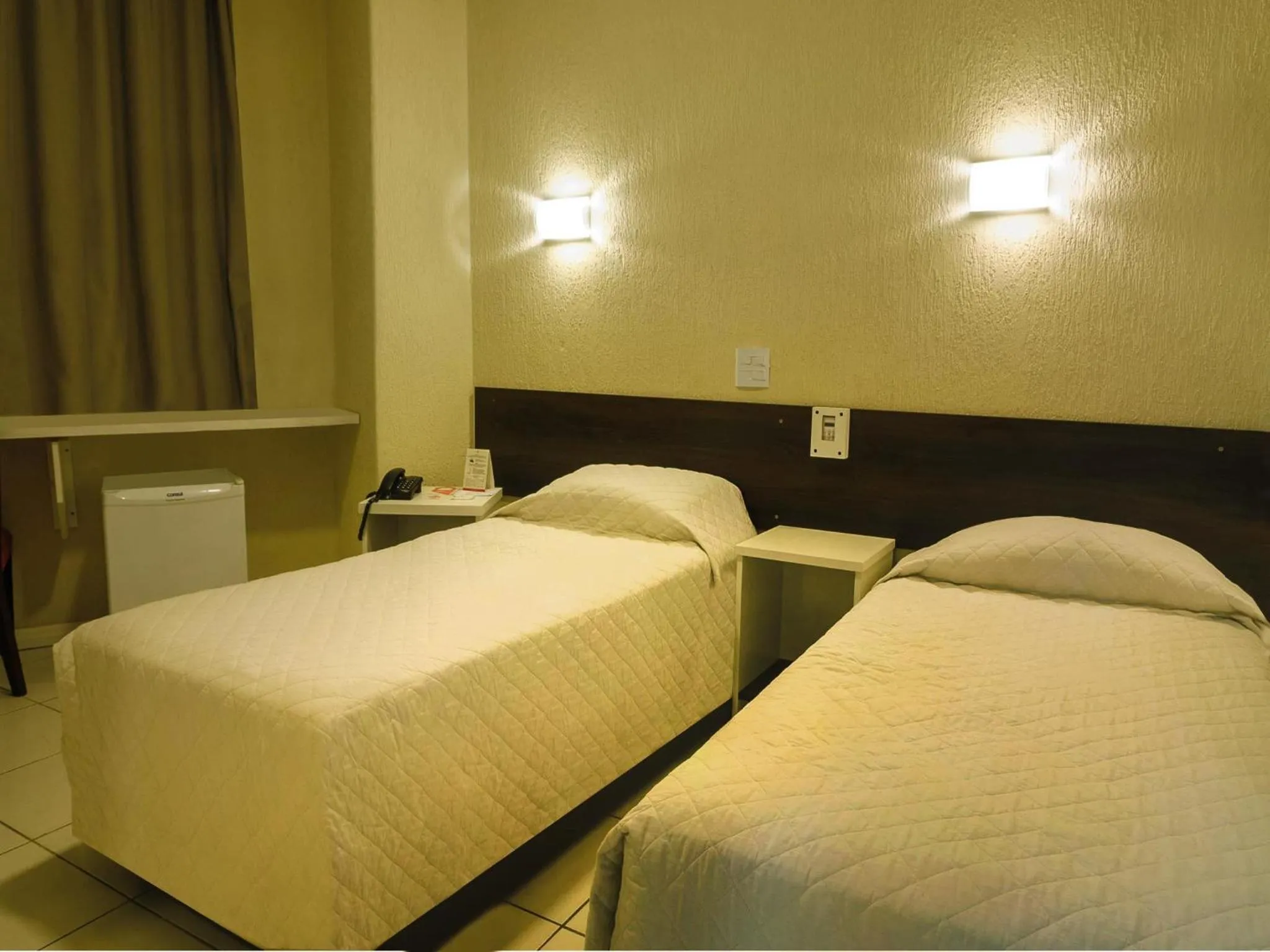 Photo of the whole room, Bed in Hotel Elevado