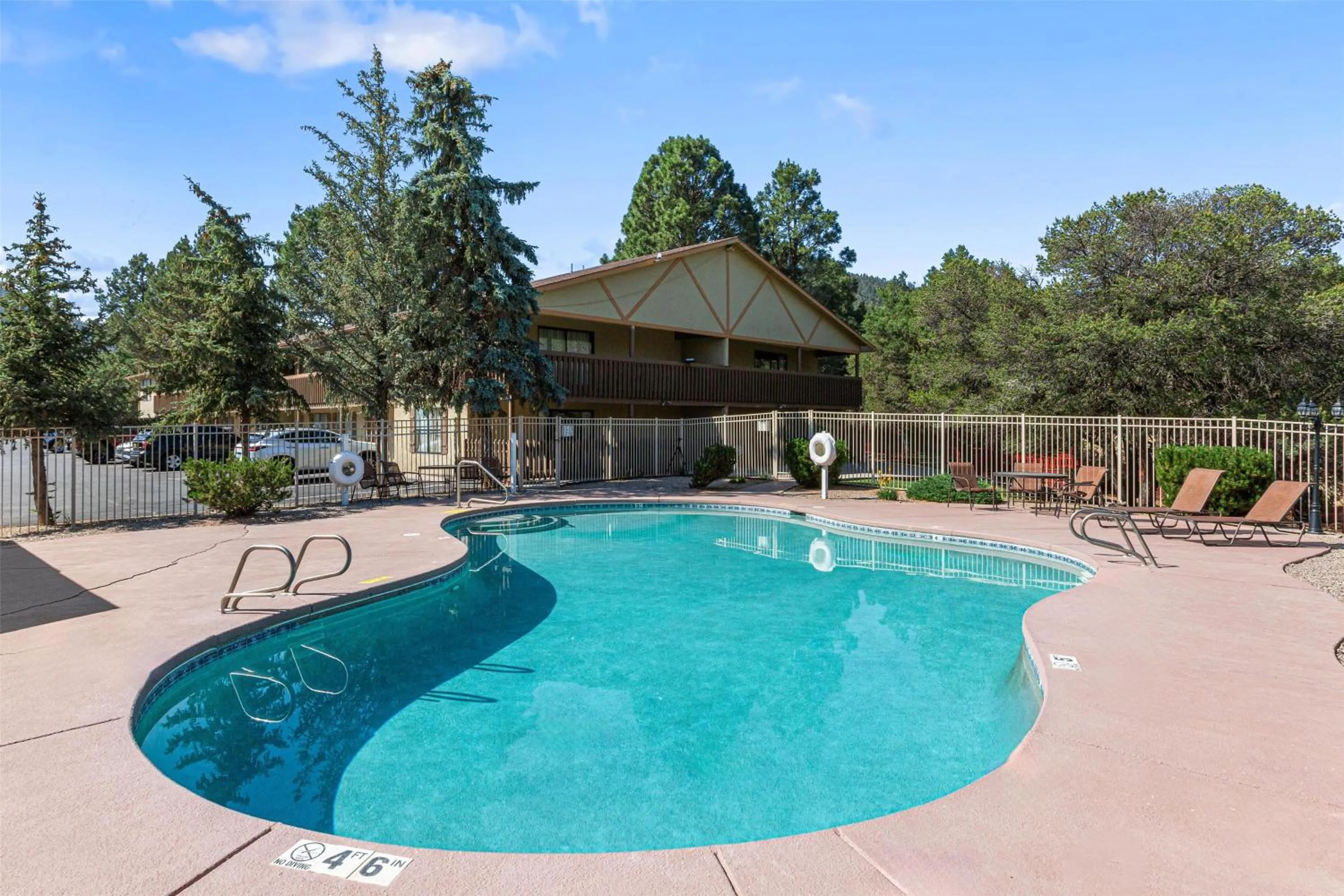 Pool view in Best Western Pine Springs Inn