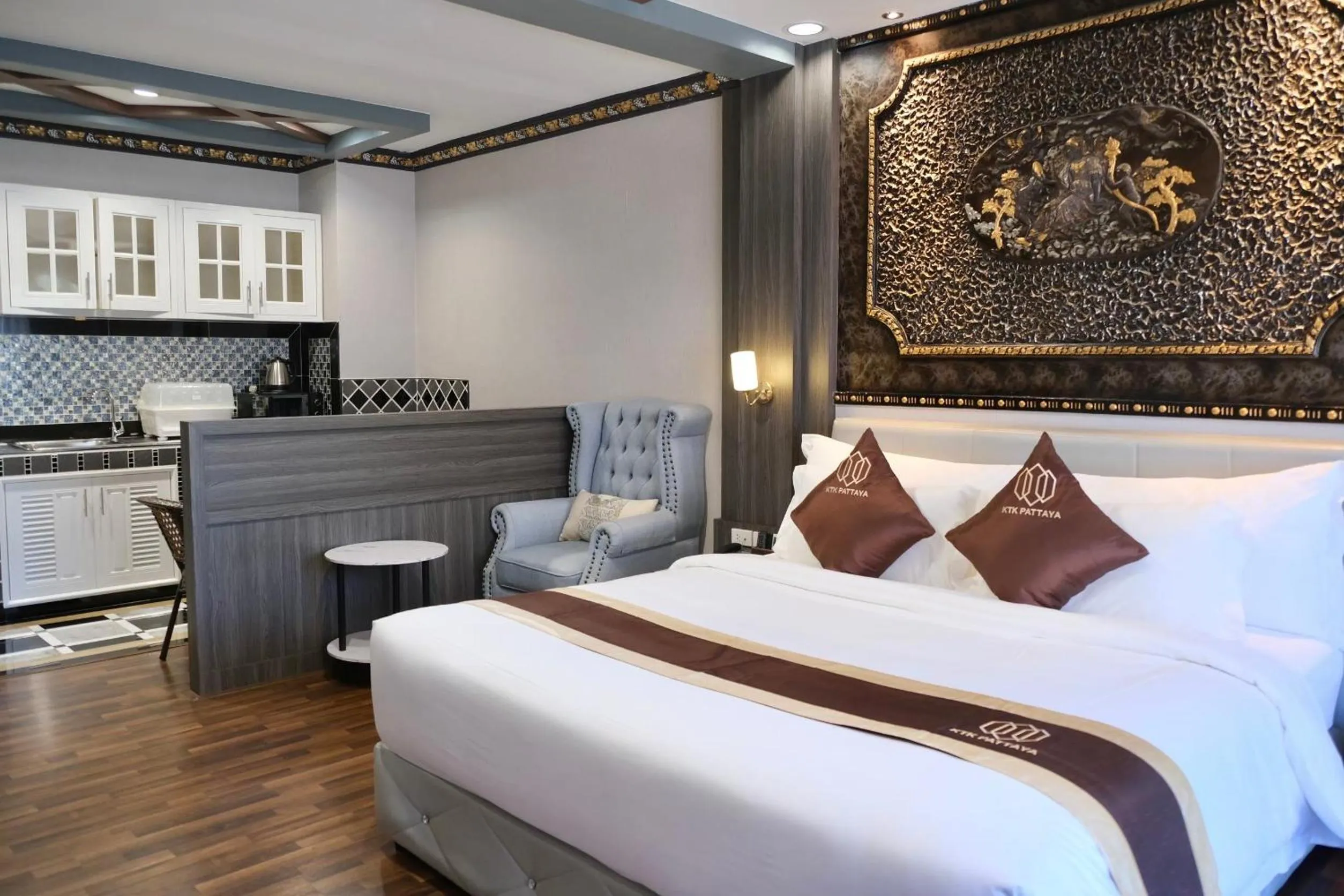 Bedroom, Bed in KTK Pattaya Hotel & Residence