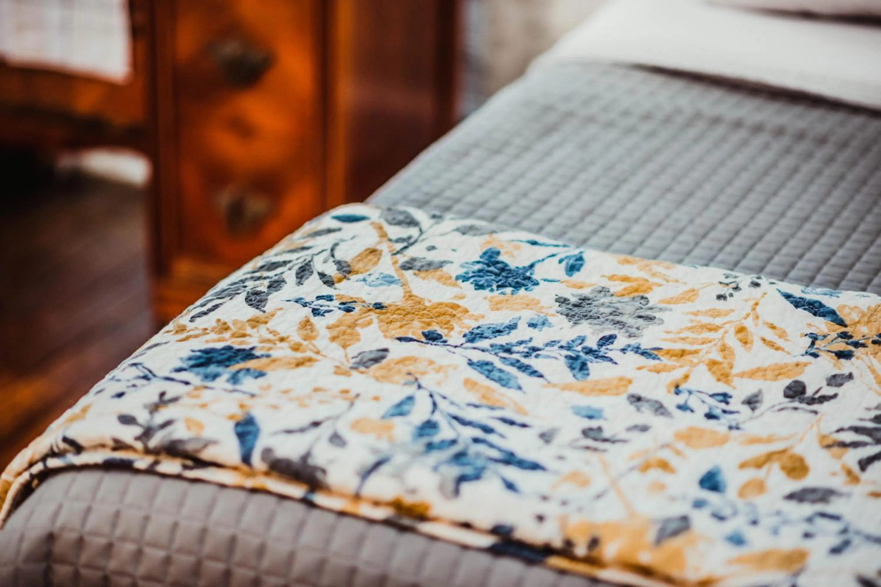 Bed in The Claiborne Bed and Breakfast