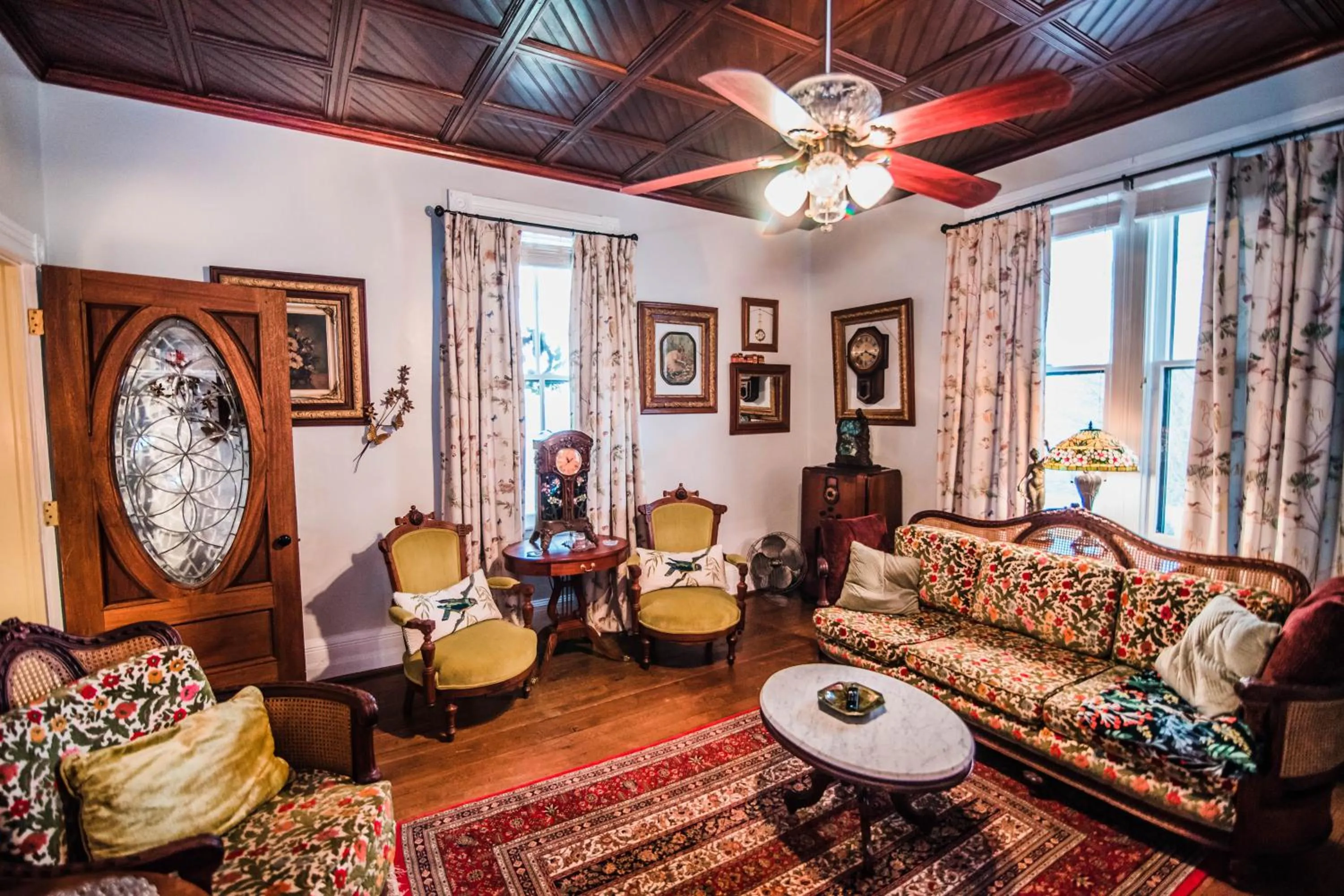 Living room in The Claiborne Bed and Breakfast