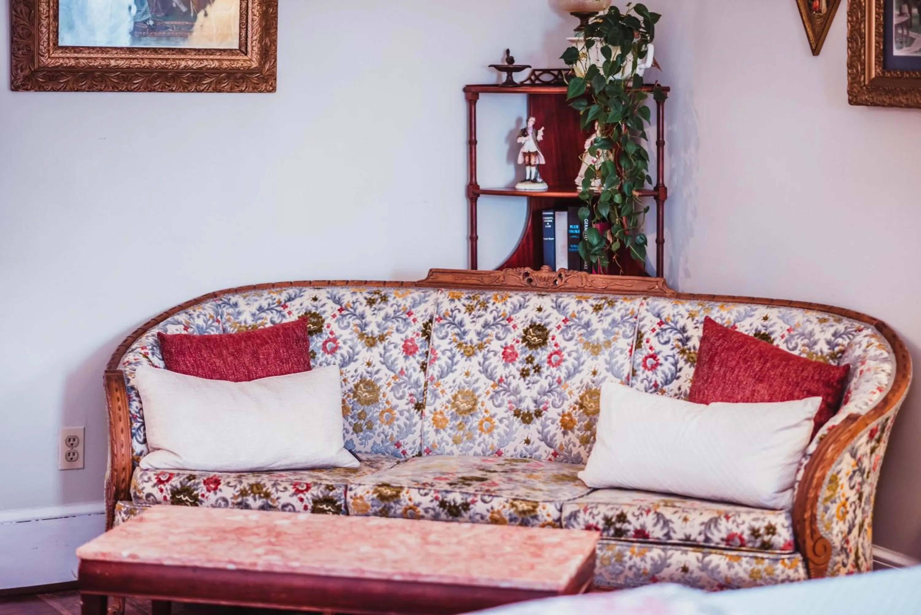 Seating area in The Claiborne Bed and Breakfast