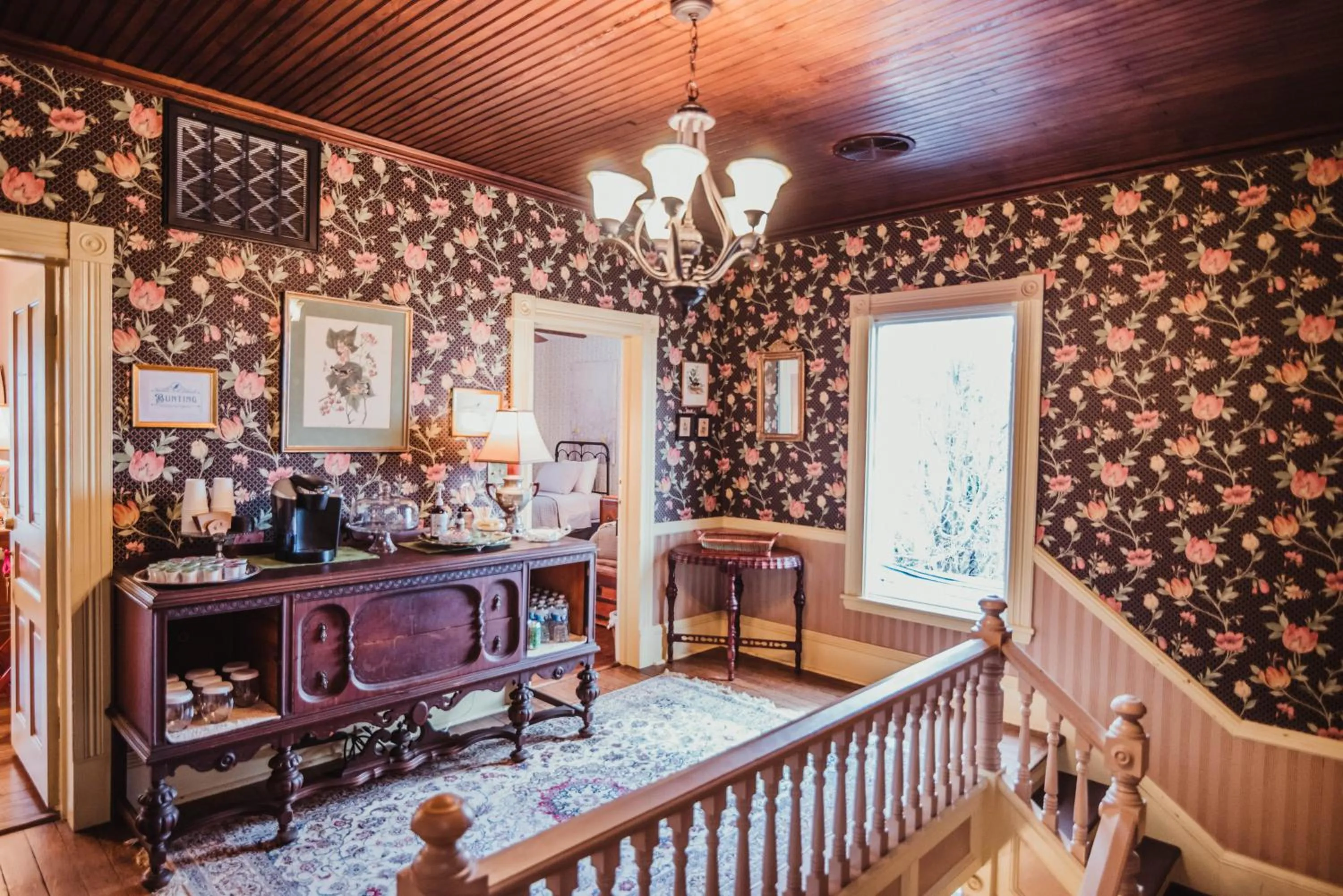 Coffee/tea facilities in The Claiborne Bed and Breakfast