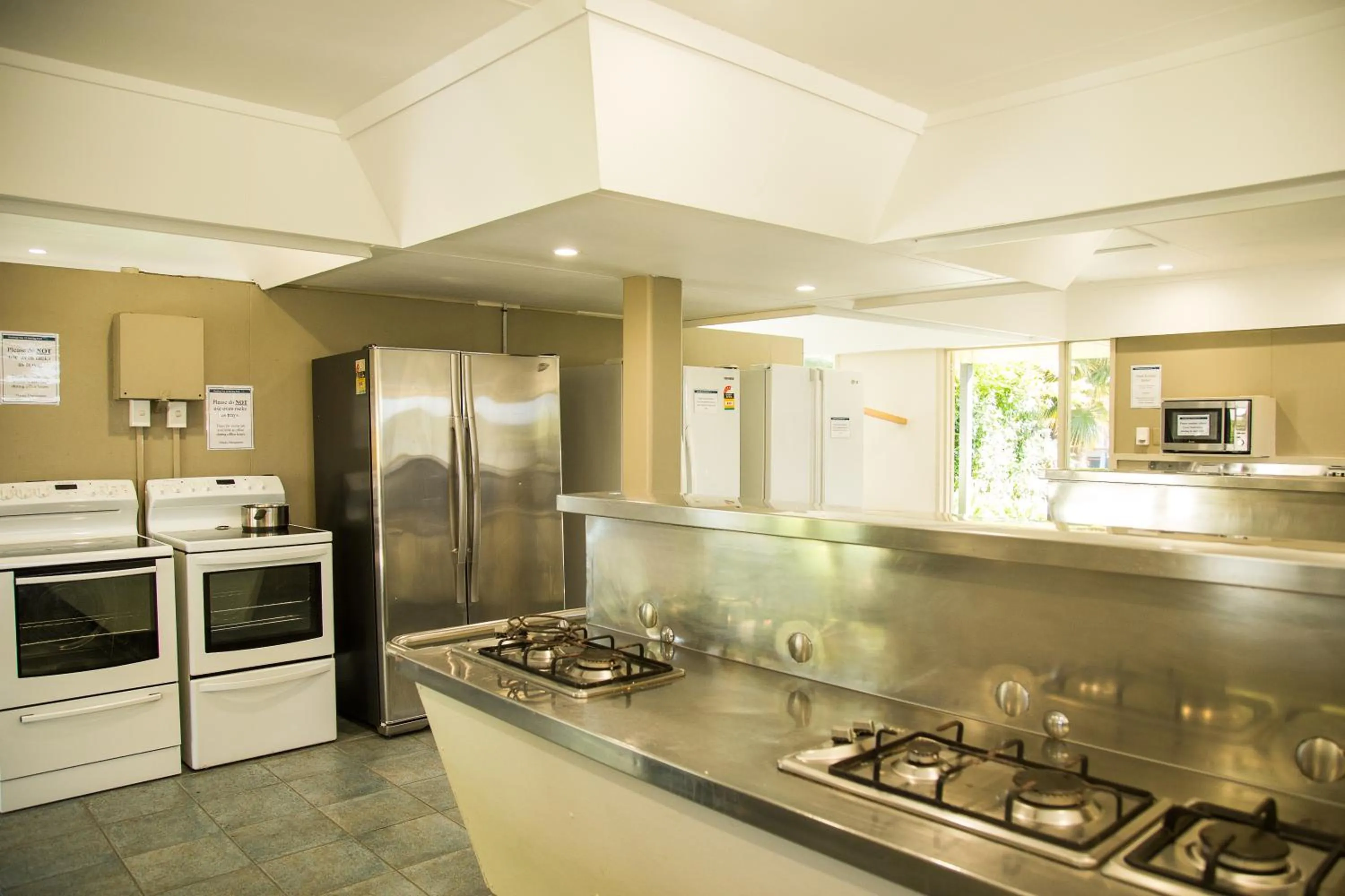 Communal kitchen in Hastings TOP 10 Holiday Park