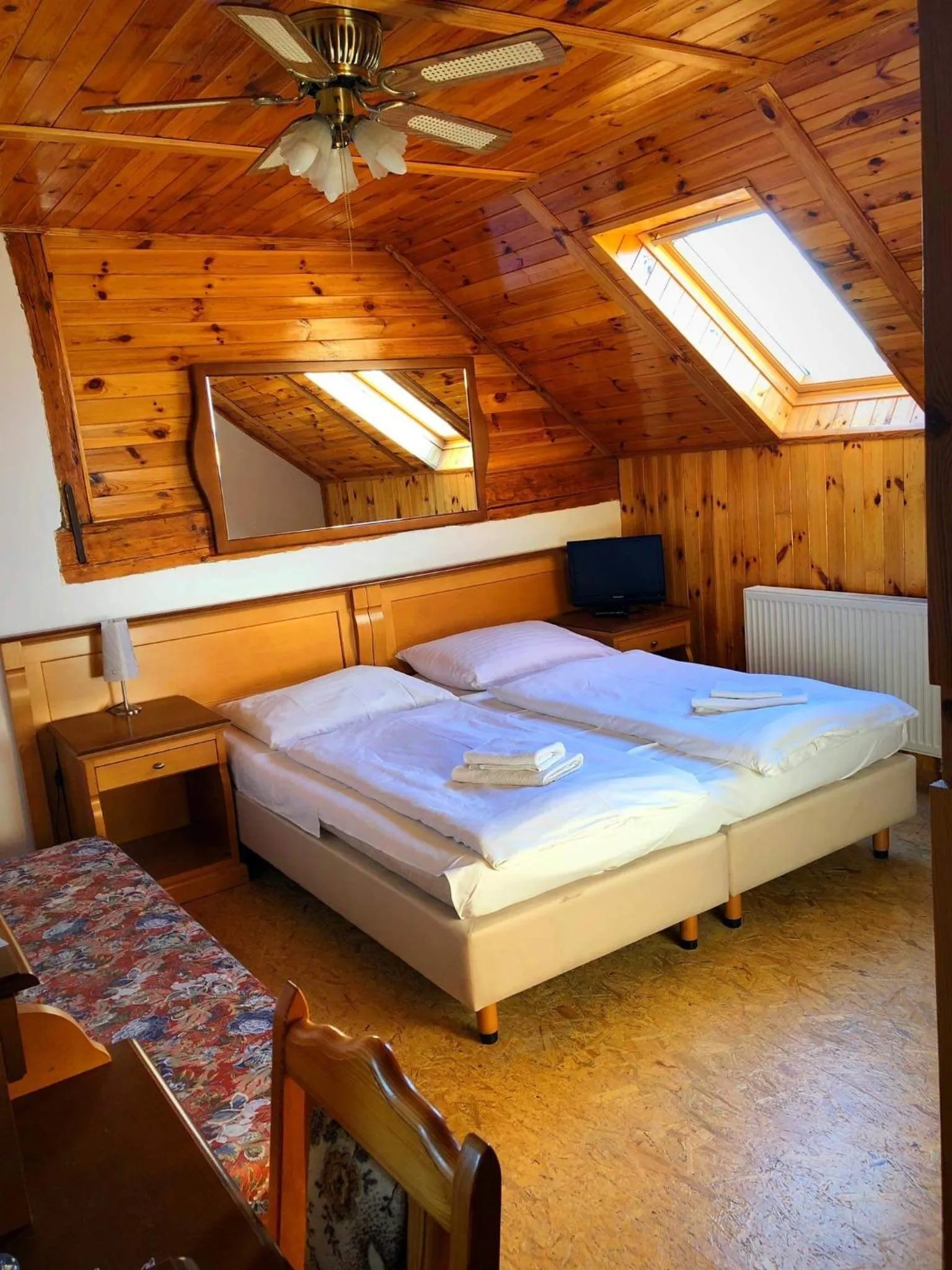 Photo of the whole room, Bed in Hostinec Selský dvůr