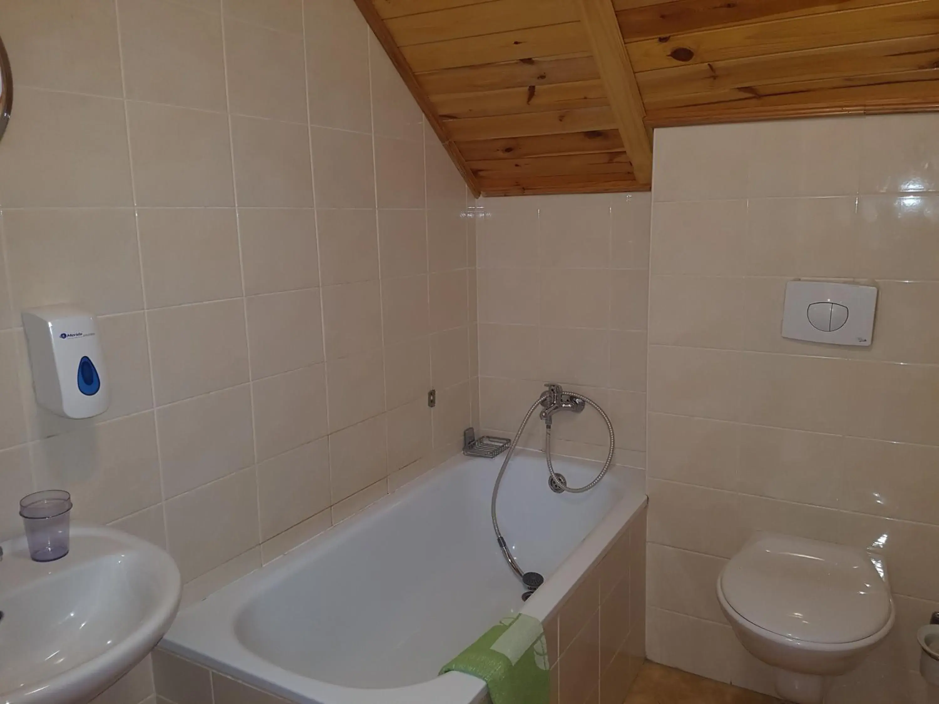 Quadruple Room with Bathroom - single occupancy in Hostinec Selský dvůr Quadruple Room with Bathroom - single occupancy in Hostinec Selský dvůr