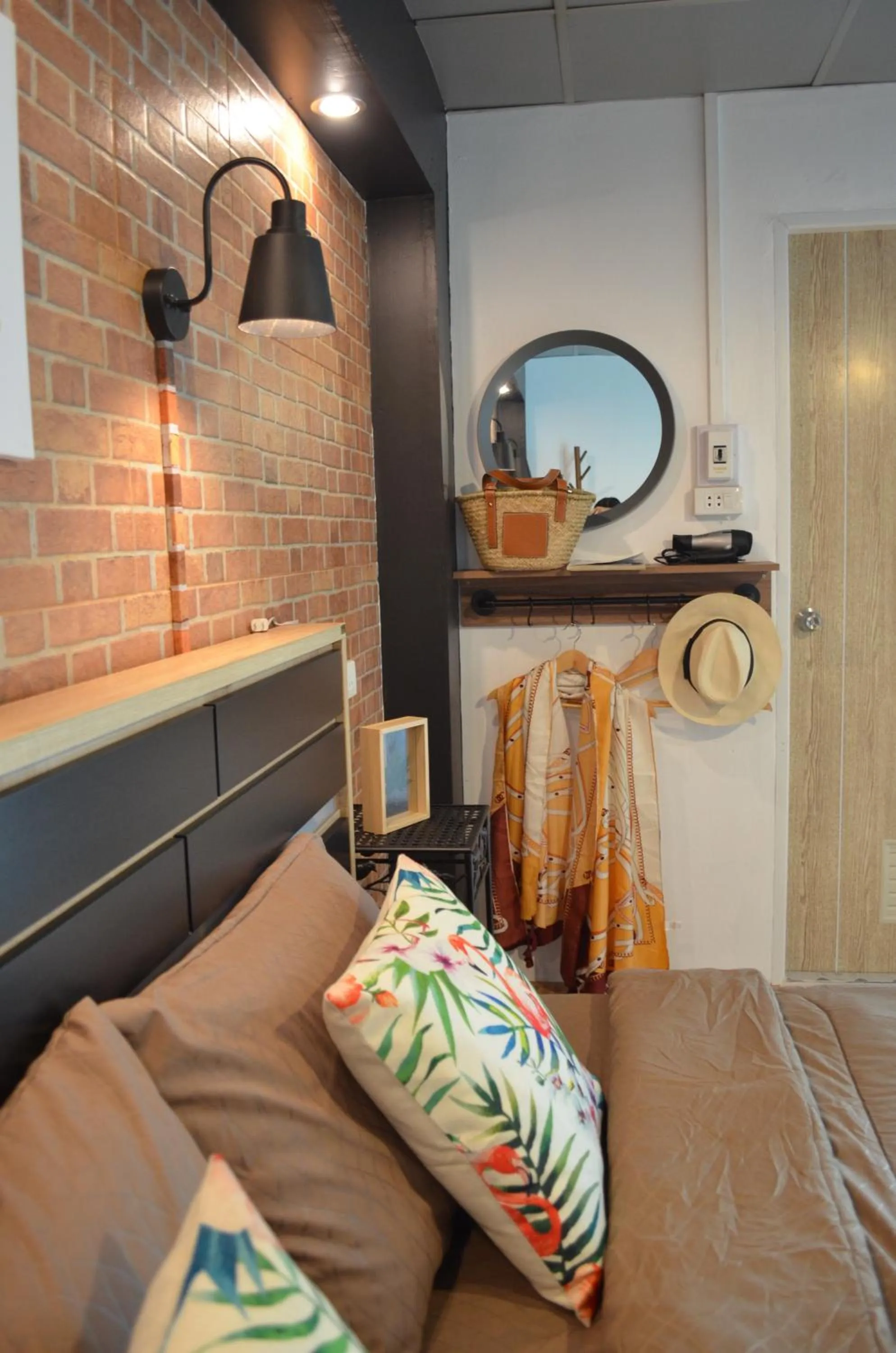 Bed in Dawnthaya Ayutthaya Art House บ้านดอนธยๅ อยุธยา