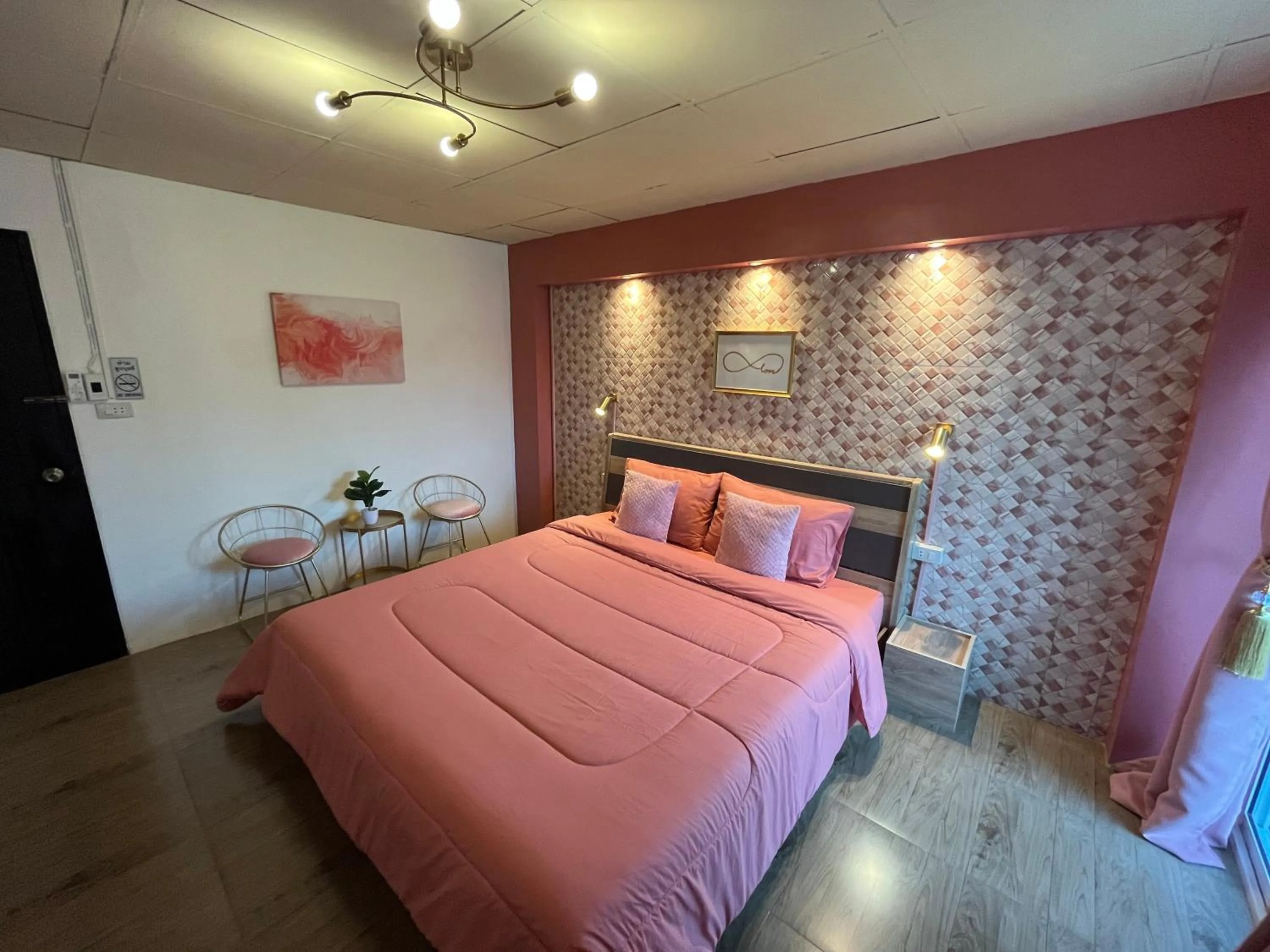 Bed in Dawnthaya Ayutthaya Art House บ้านดอนธยๅ อยุธยา