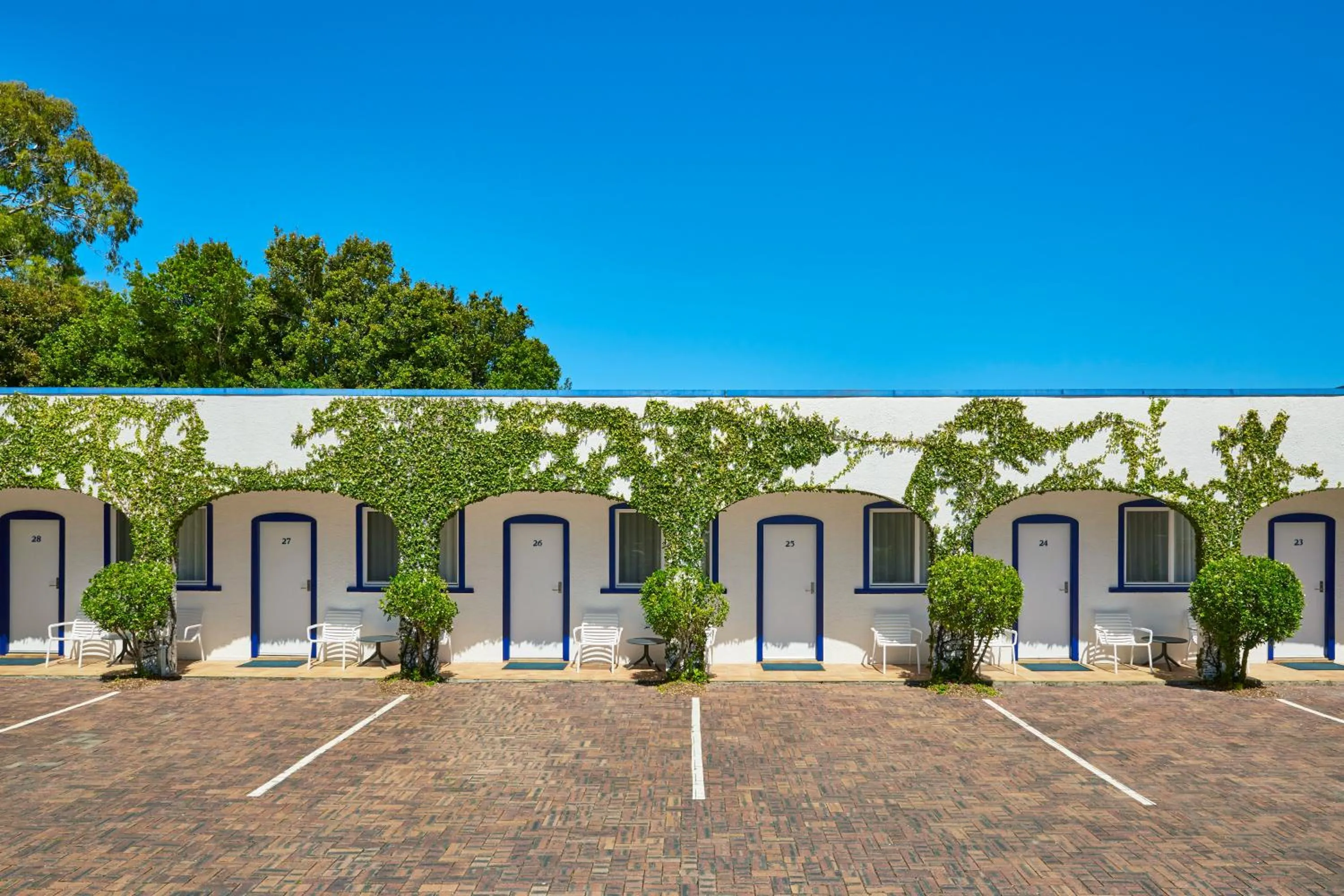 Property building in The Sails Motel Brunswick Heads