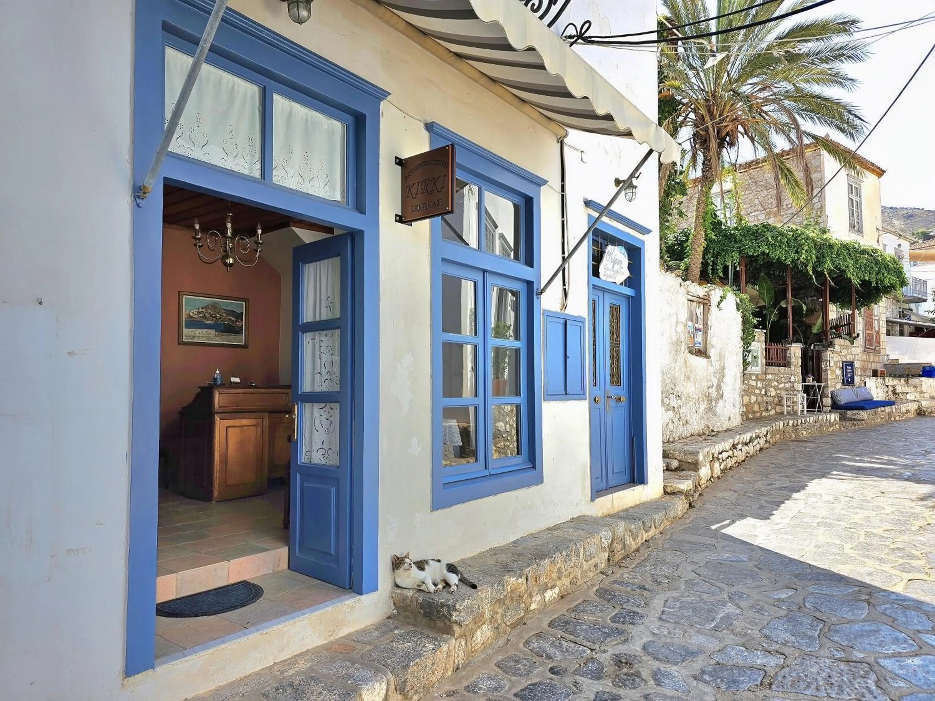 Property building in Kirki Hydra