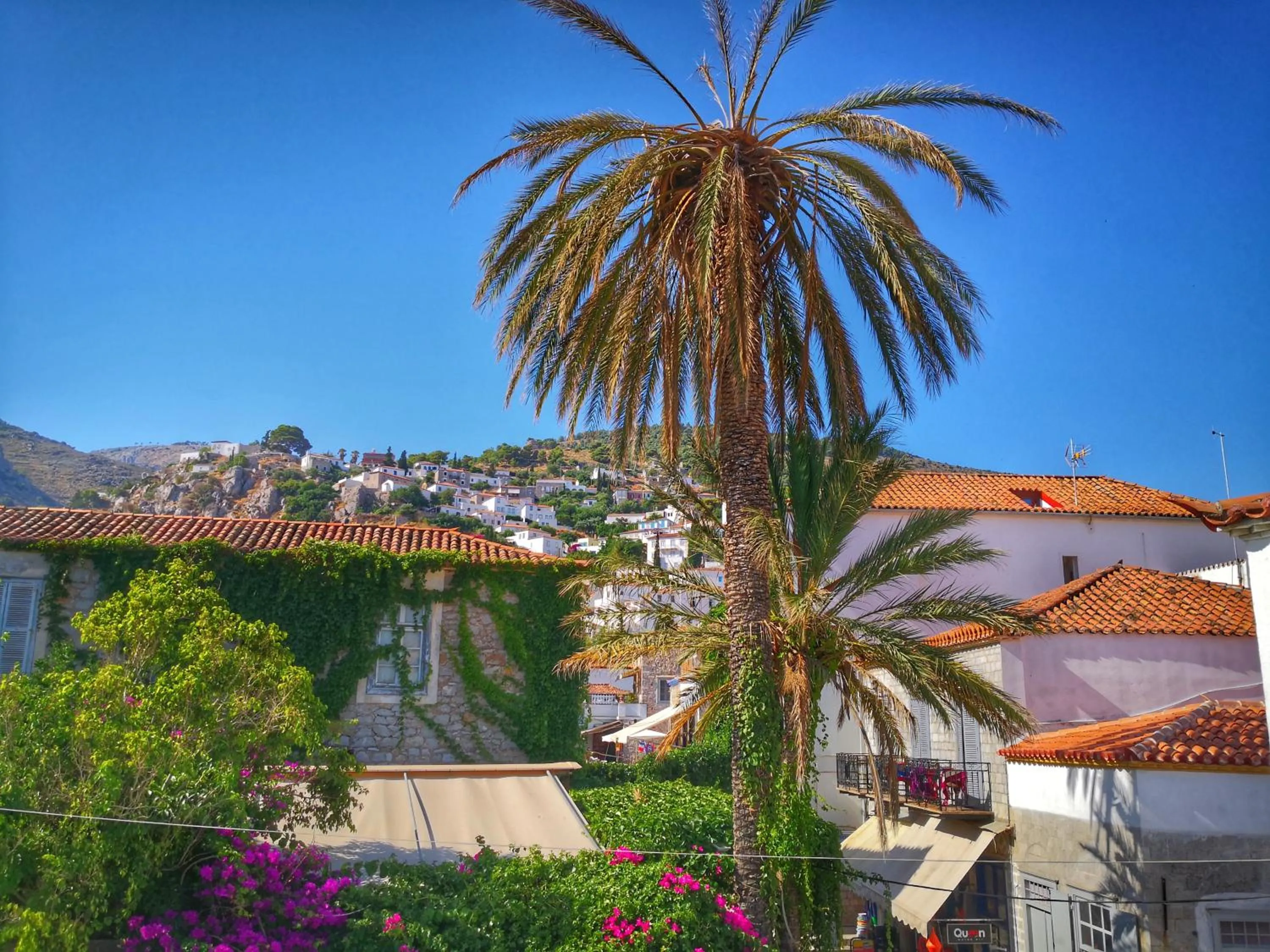 City view in Kirki Hydra