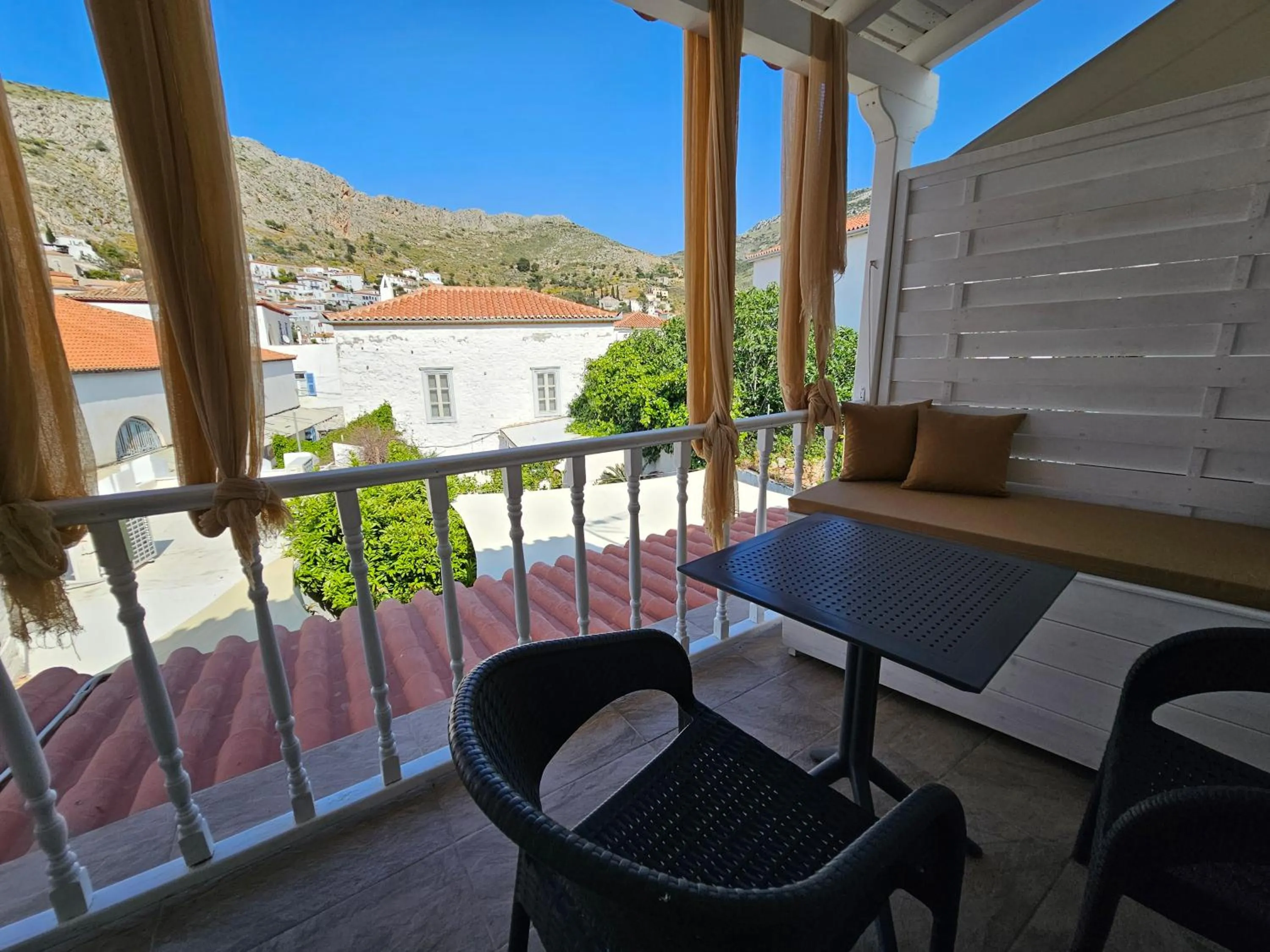 Balcony/Terrace in Kirki Hydra