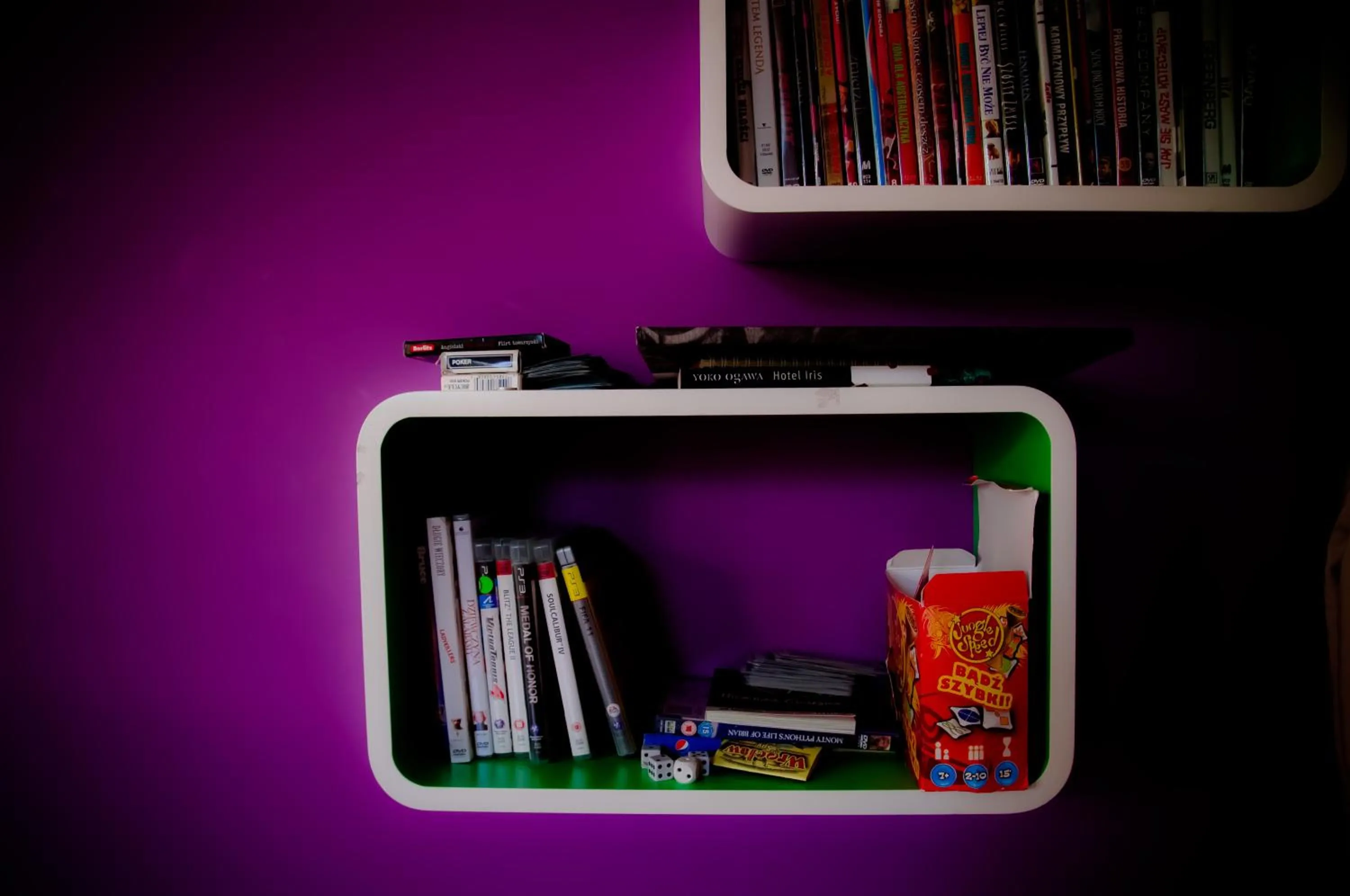 Decorative detail in Grampa's Hostel