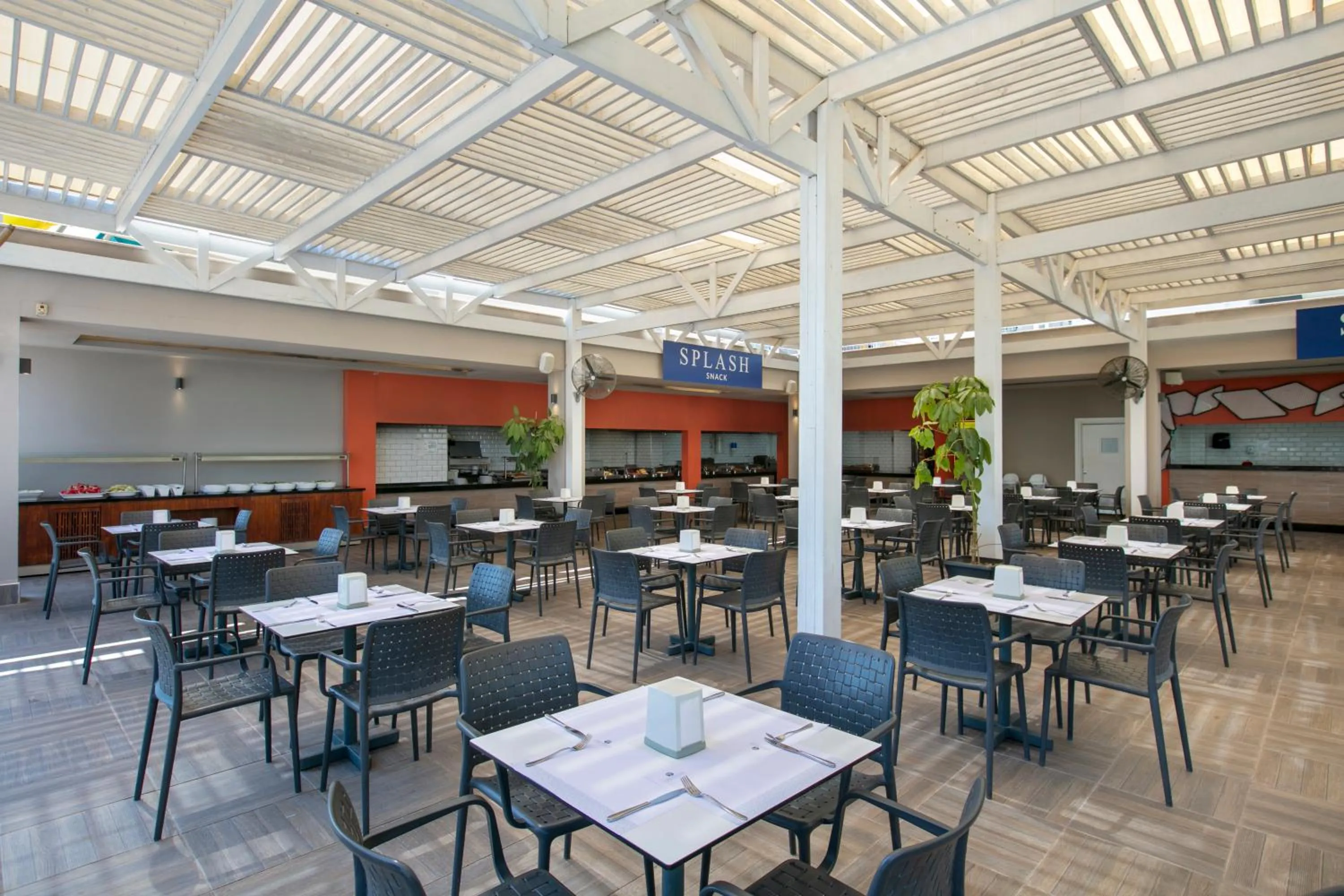 Restaurant/places to eat in Greenwood Suites Resort