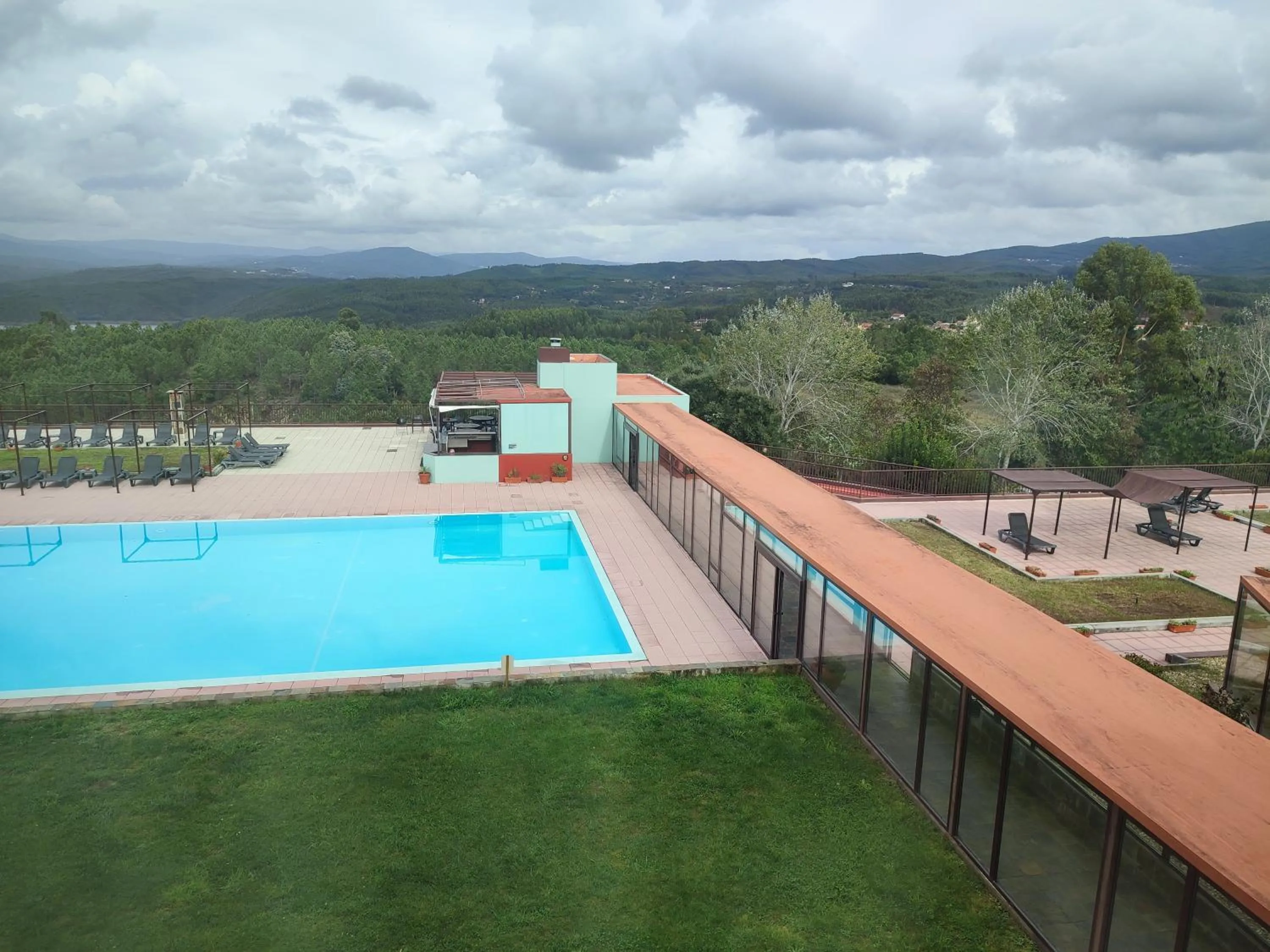 Pool view in Hotel Da Montanha