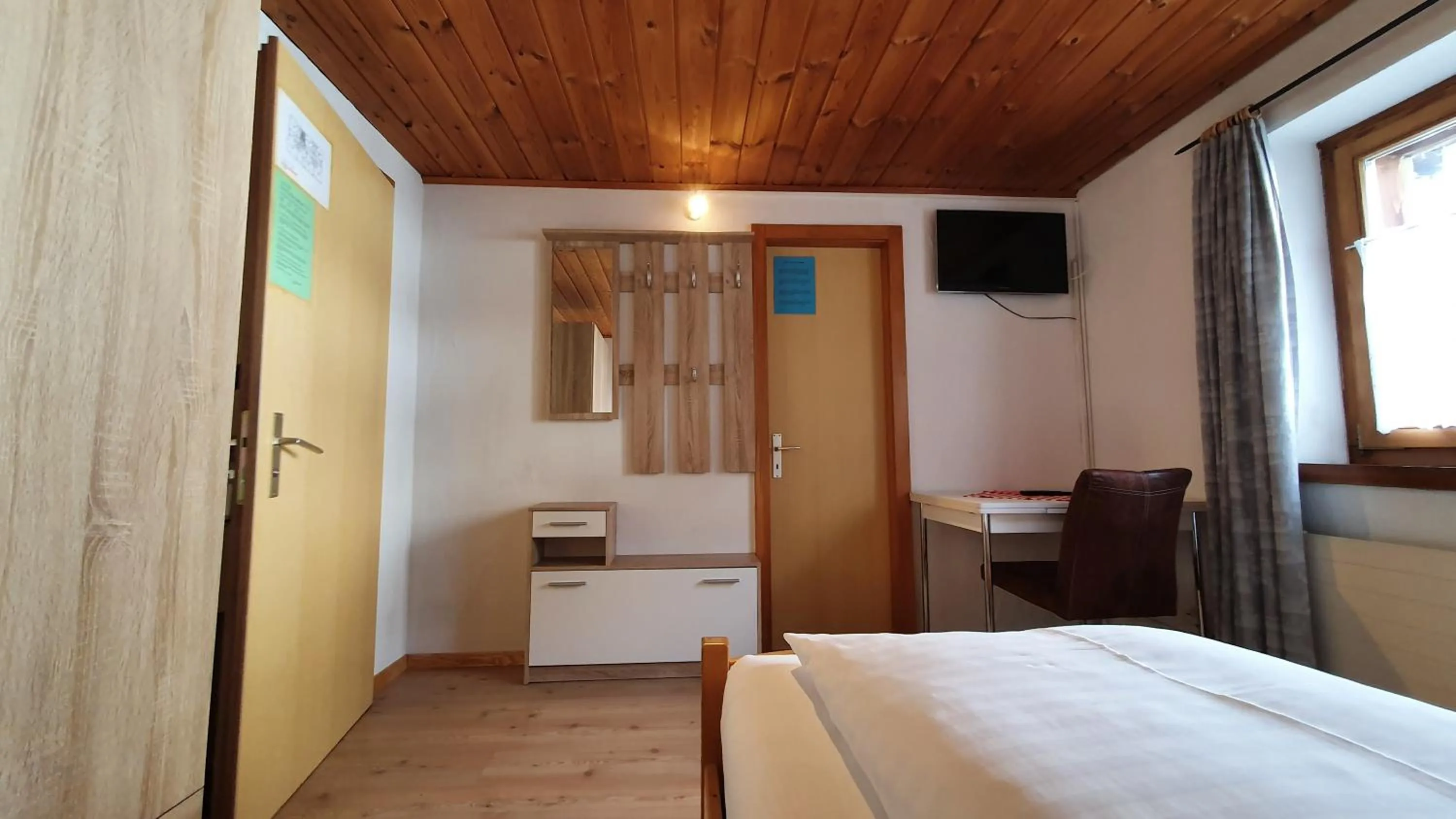 Bed in Hotel Suretta