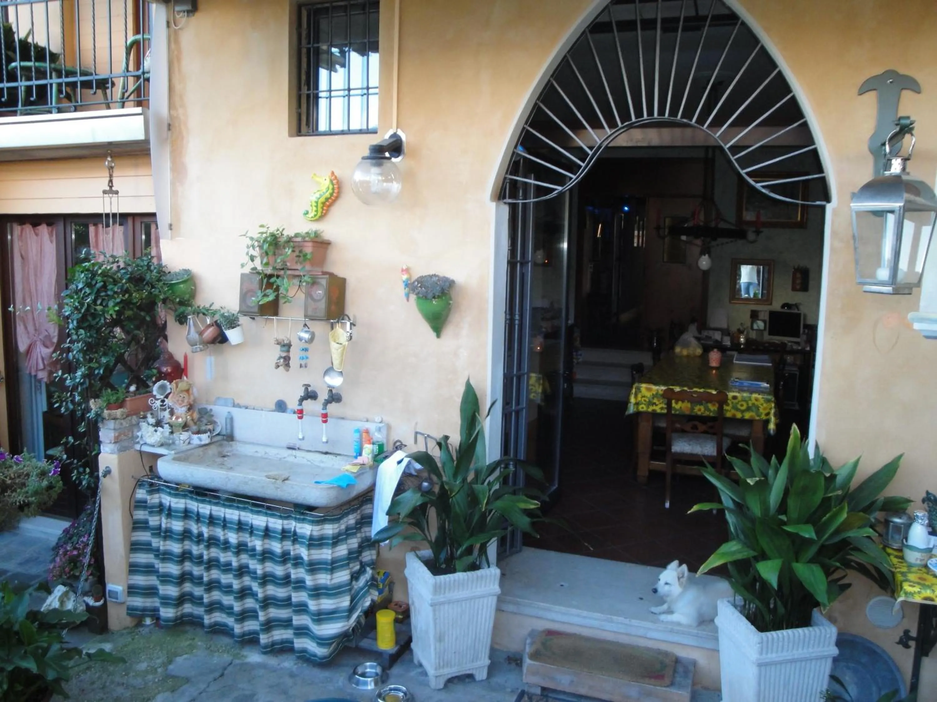Patio in The Tower Of The Old King