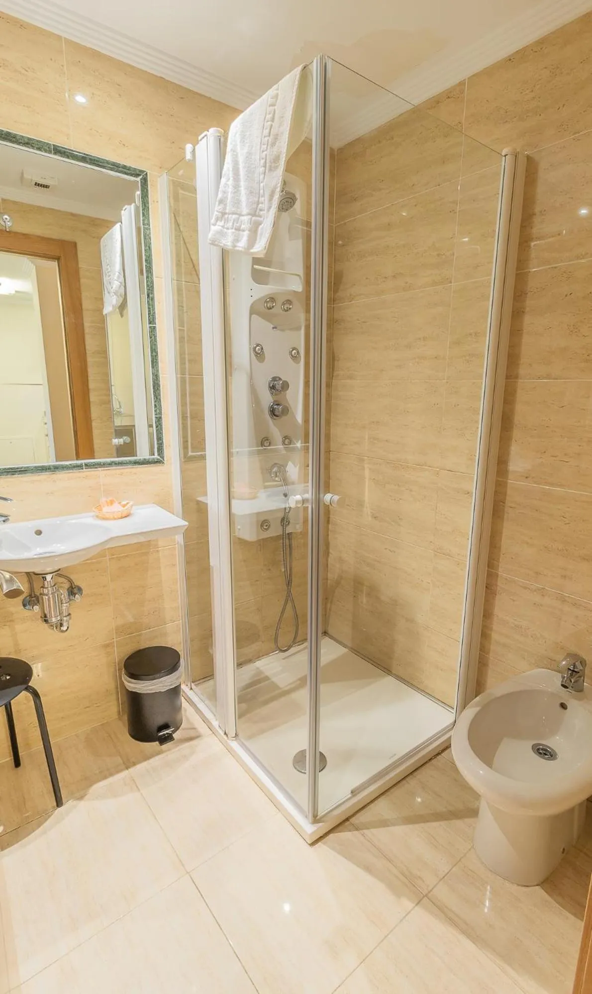 Bathroom in Apartamentos & casas rurales Santo Domingo de Silos
