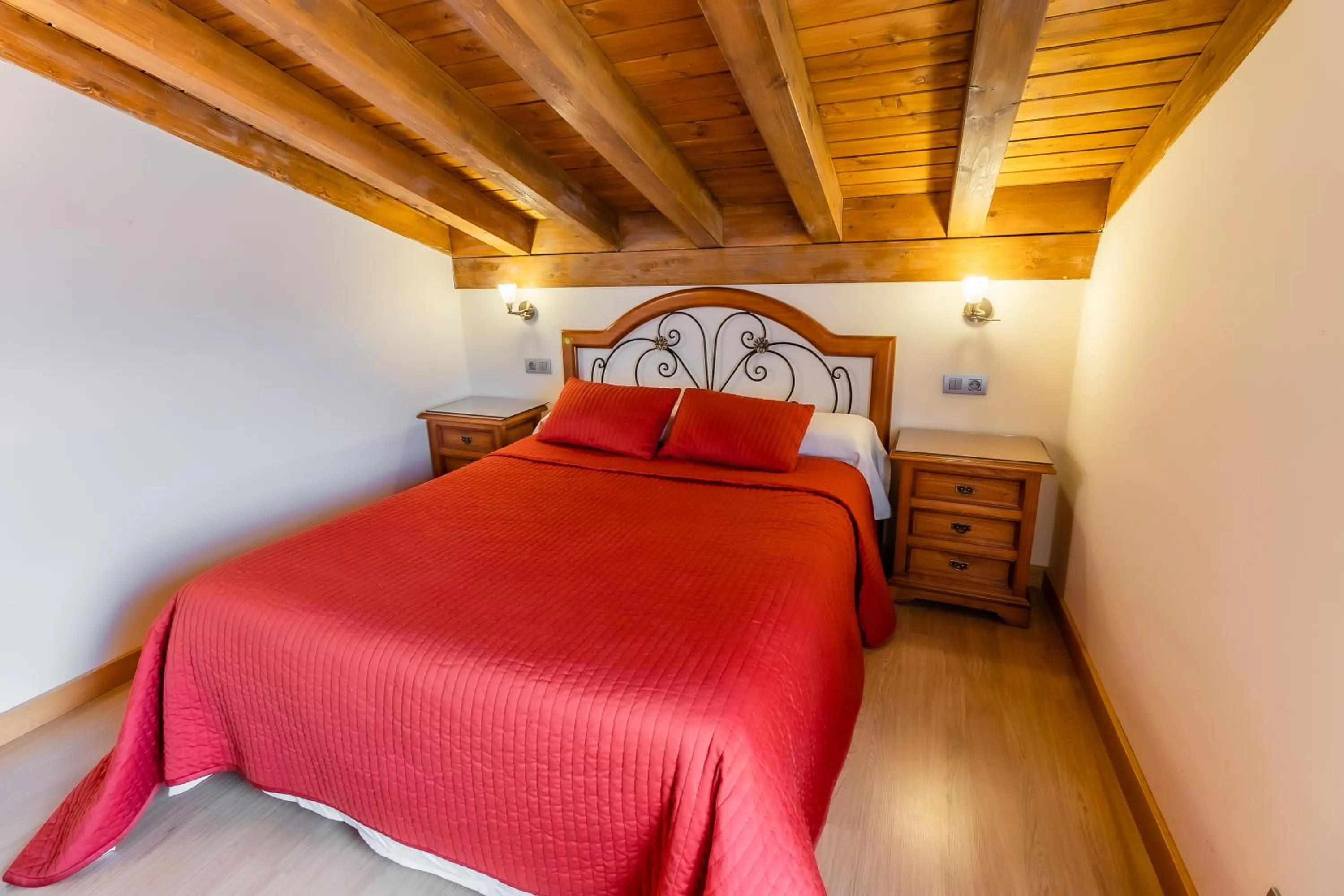 Bedroom, Bed in Apartamentos & casas rurales Santo Domingo de Silos