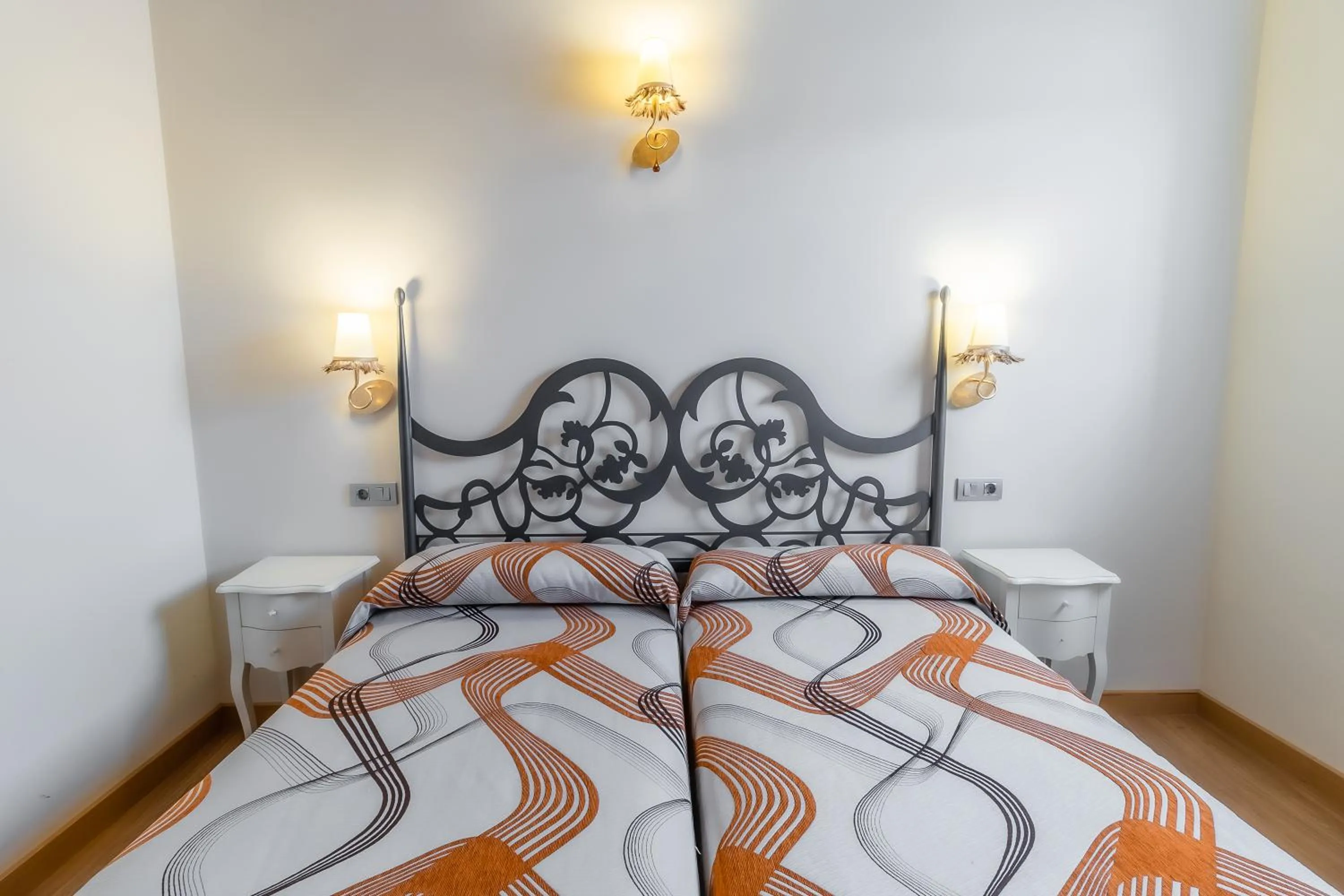 Bedroom, Bed in Apartamentos & casas rurales Santo Domingo de Silos