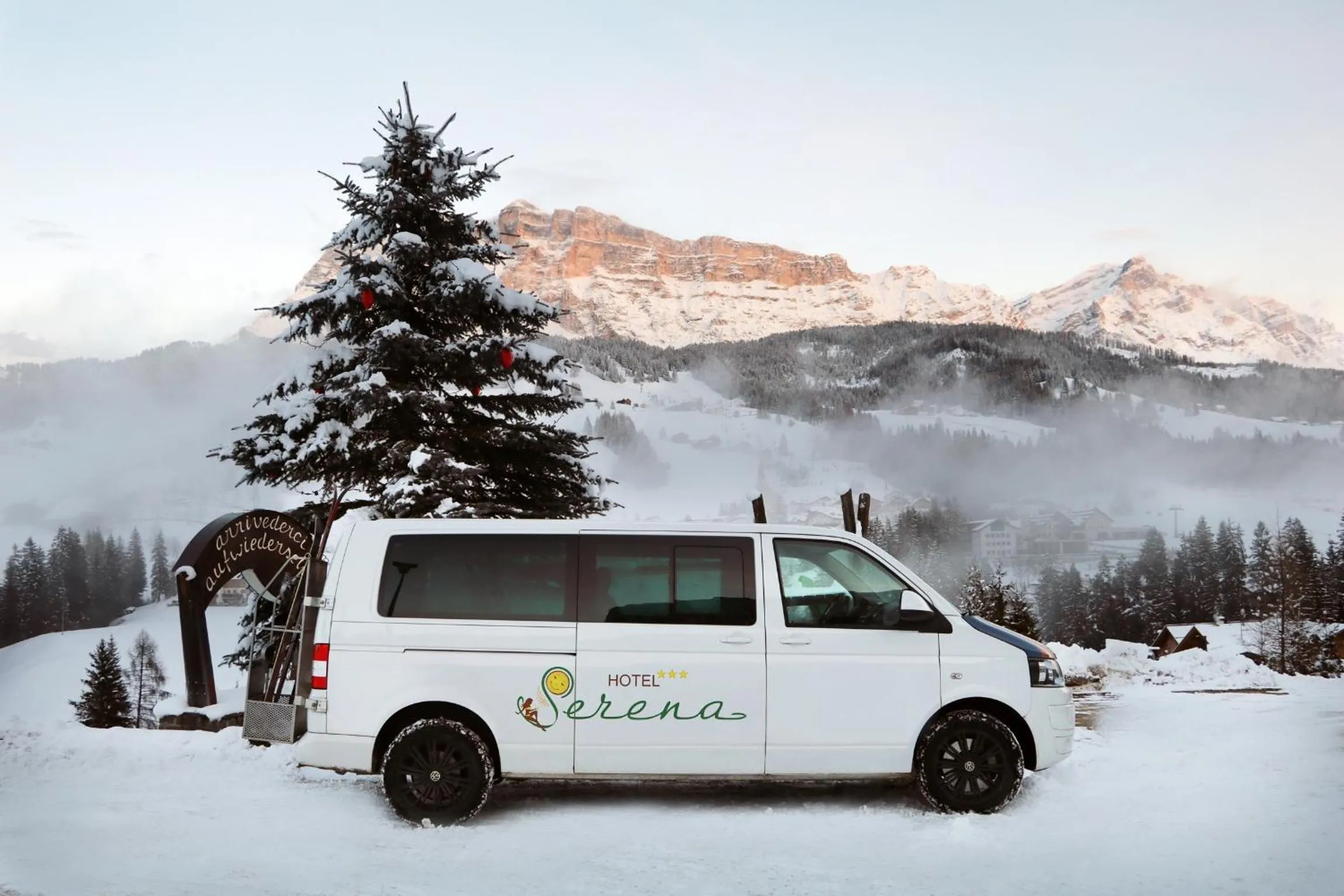 Skiing in Hotel Serena