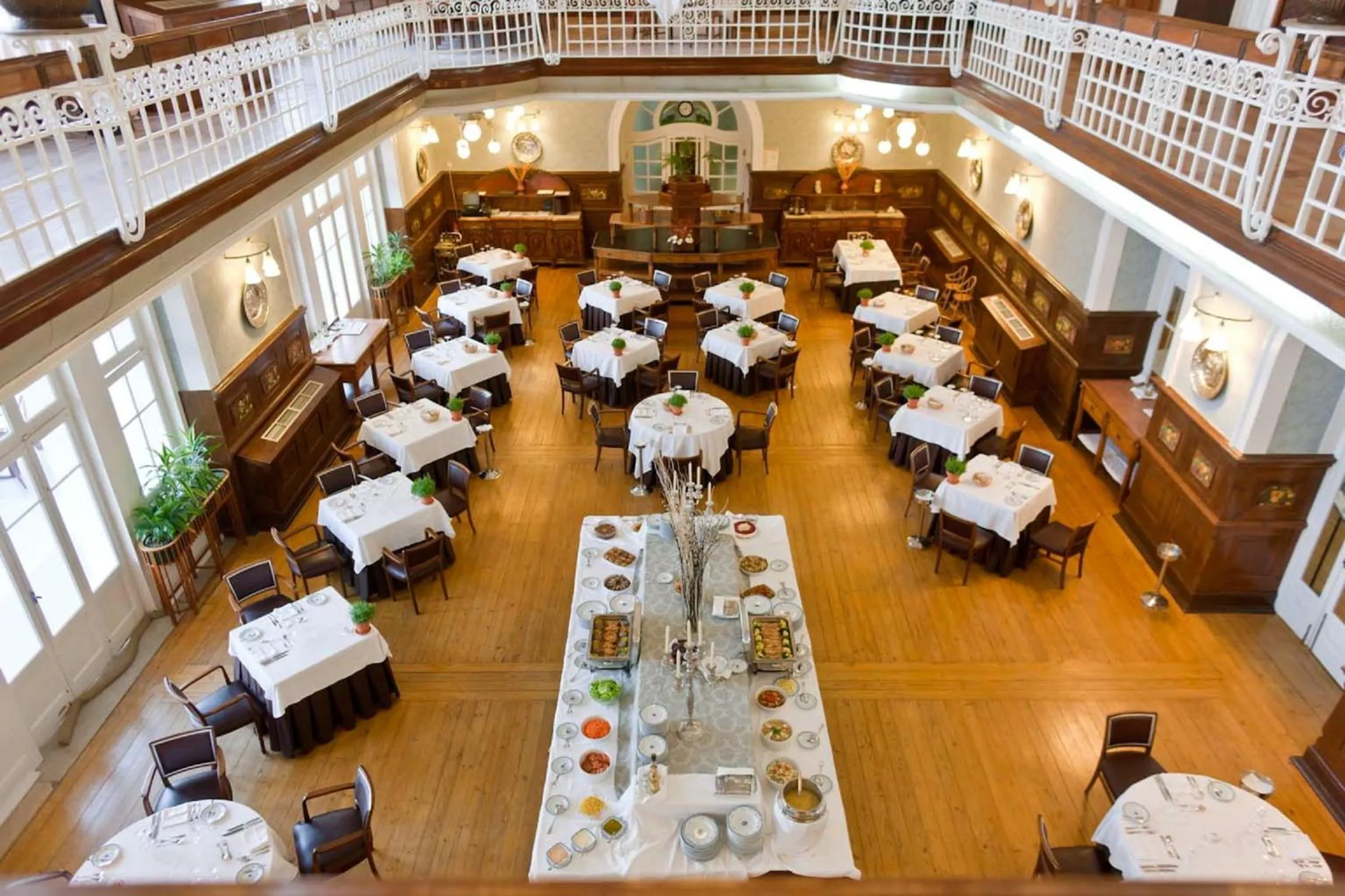 Restaurant/places to eat in Curia Palace Hotel & Spa