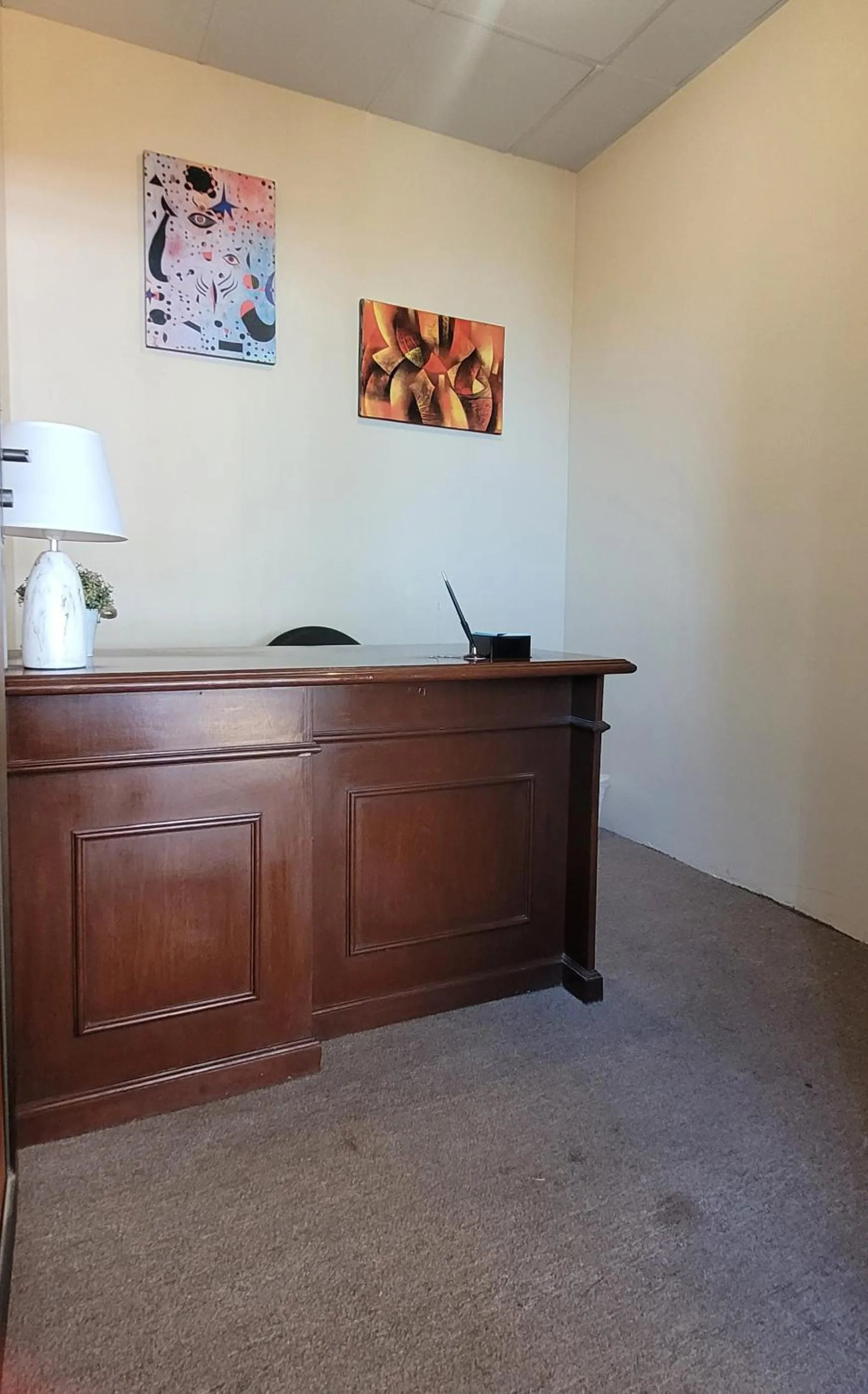 Seating area in Hotel Madrid