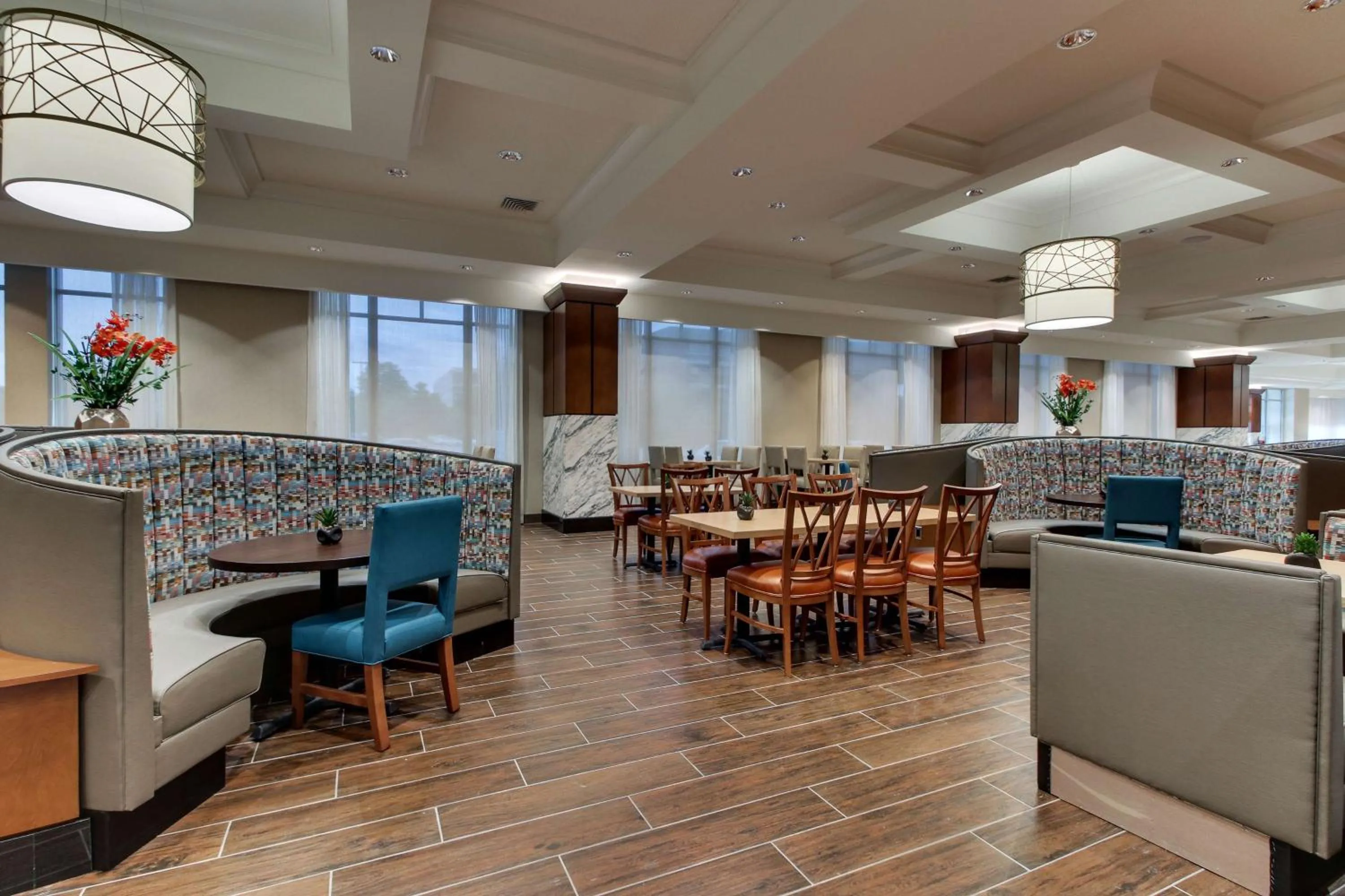 Restaurant/places to eat in Drury Plaza Hotel Richmond